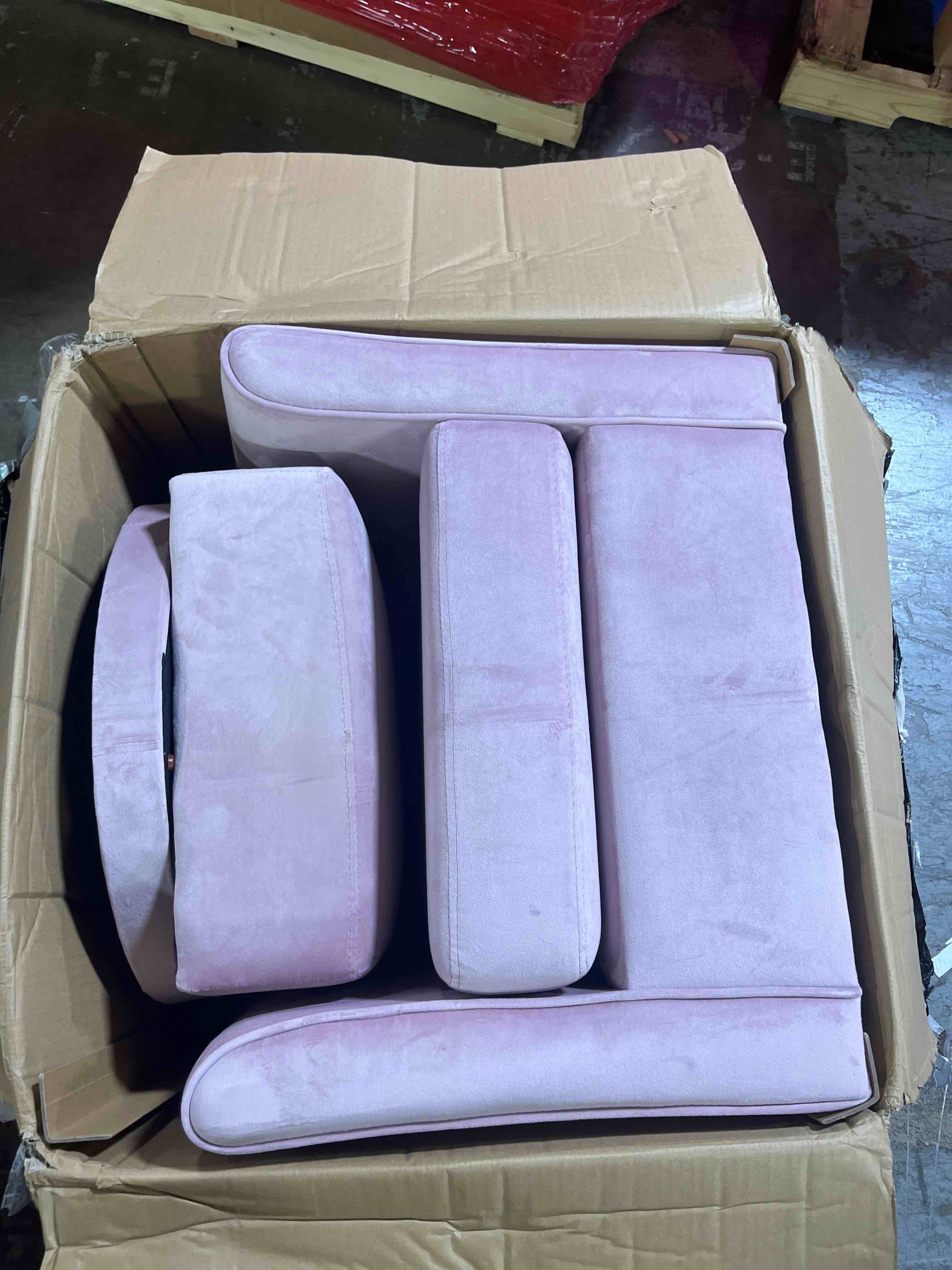 https://s3.amazonaws.com/lotting-images-prod/phillipi/GRA0370631_1759934950998.jpeg