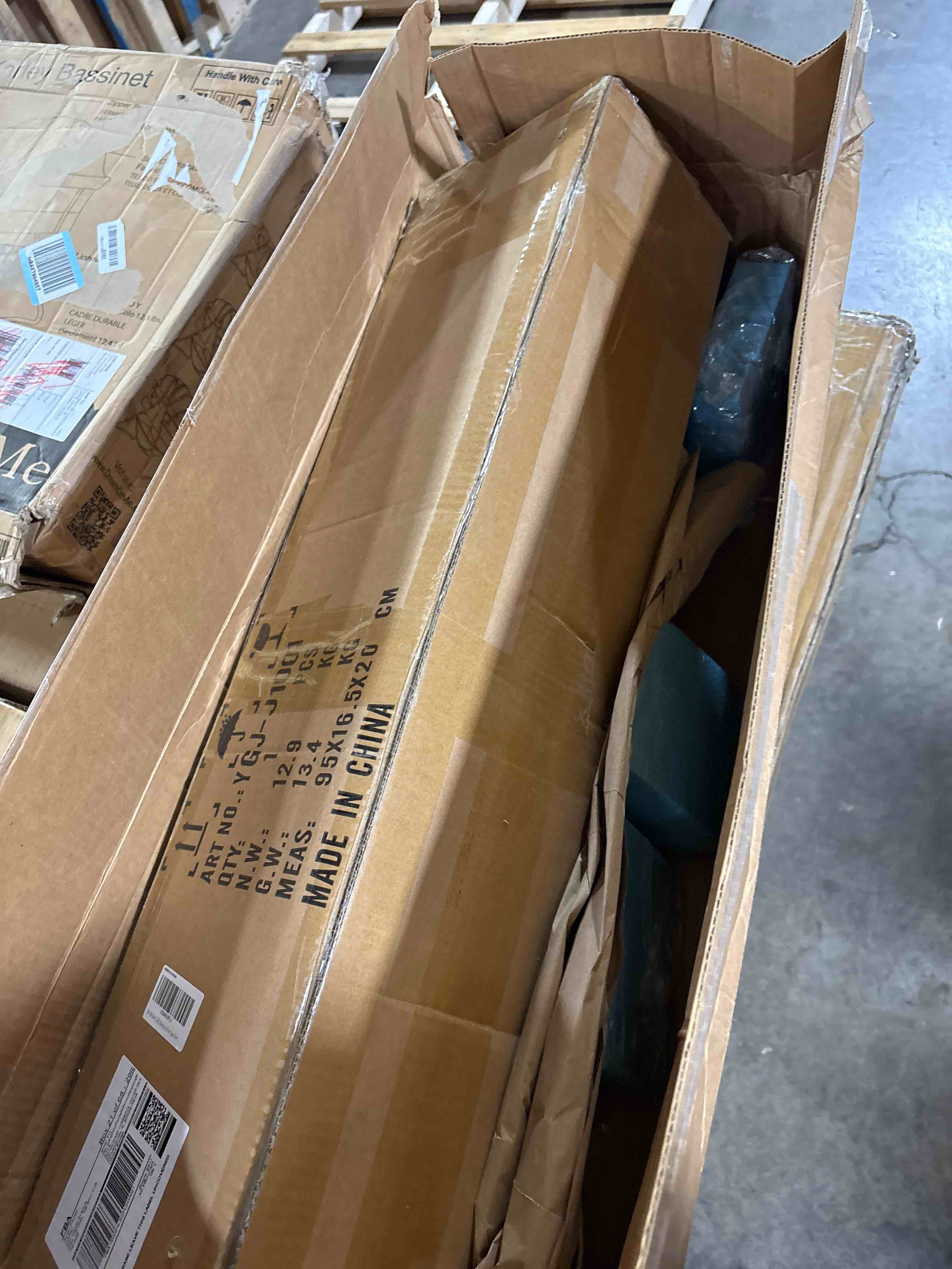 https://s3.amazonaws.com/lotting-images-prod/phillipi/GRA0370639_1759866997382.jpeg