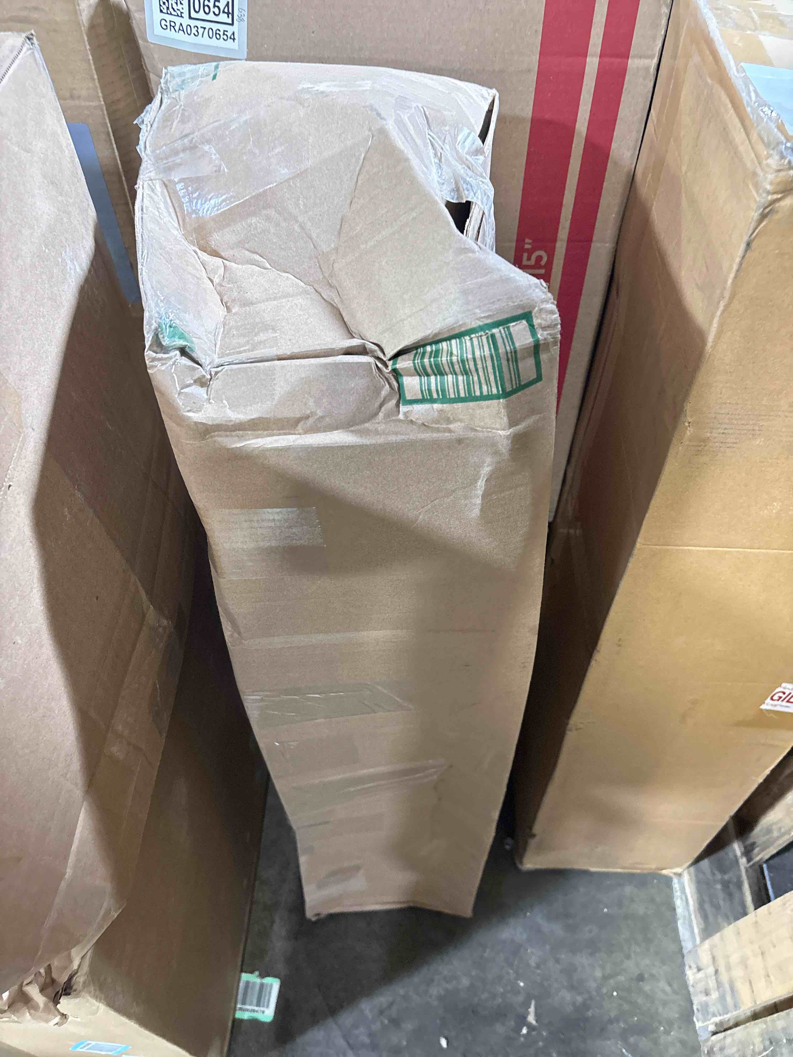 https://s3.amazonaws.com/lotting-images-prod/phillipi/GRA0370658_1759940119412.jpeg