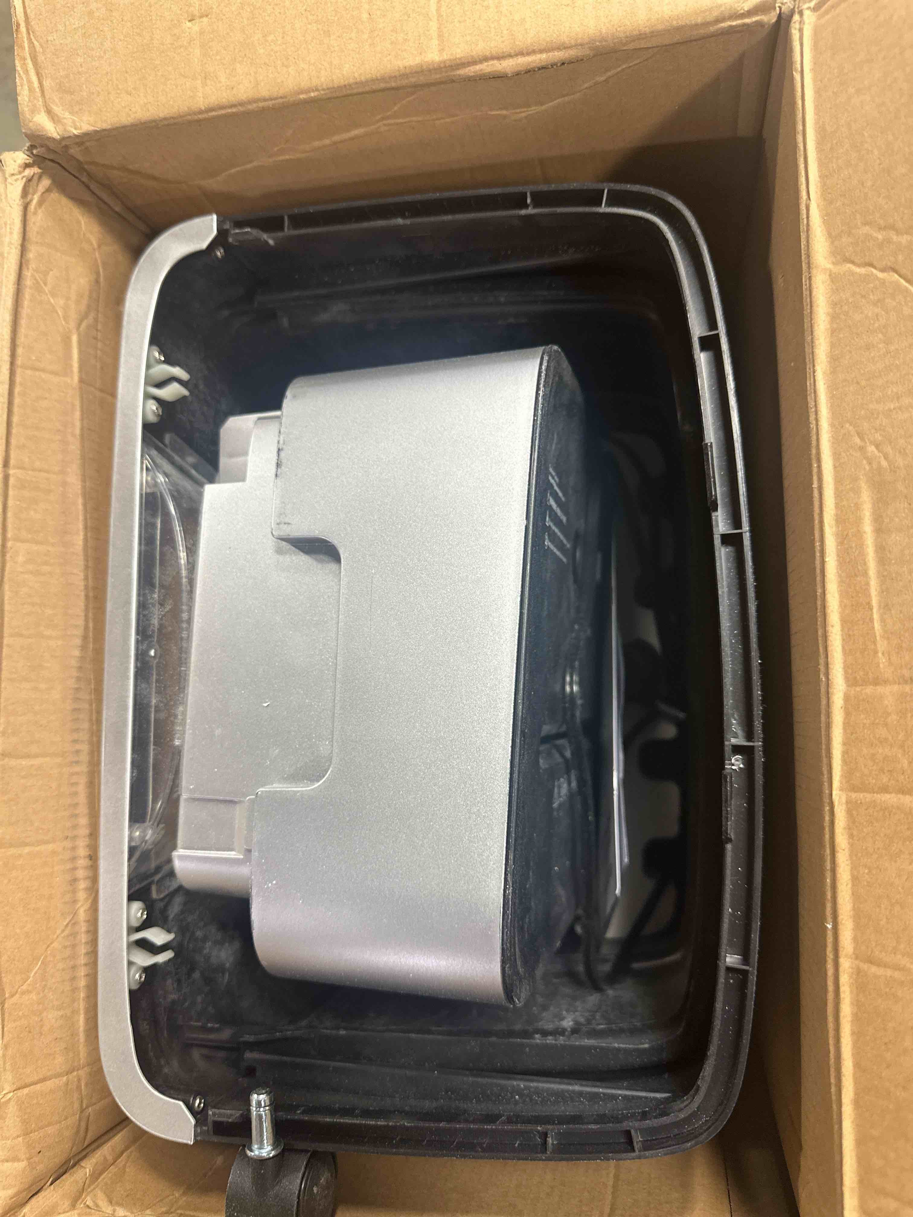 https://s3.amazonaws.com/lotting-images-prod/phillipi/GRA0370774_1759774114479.jpeg