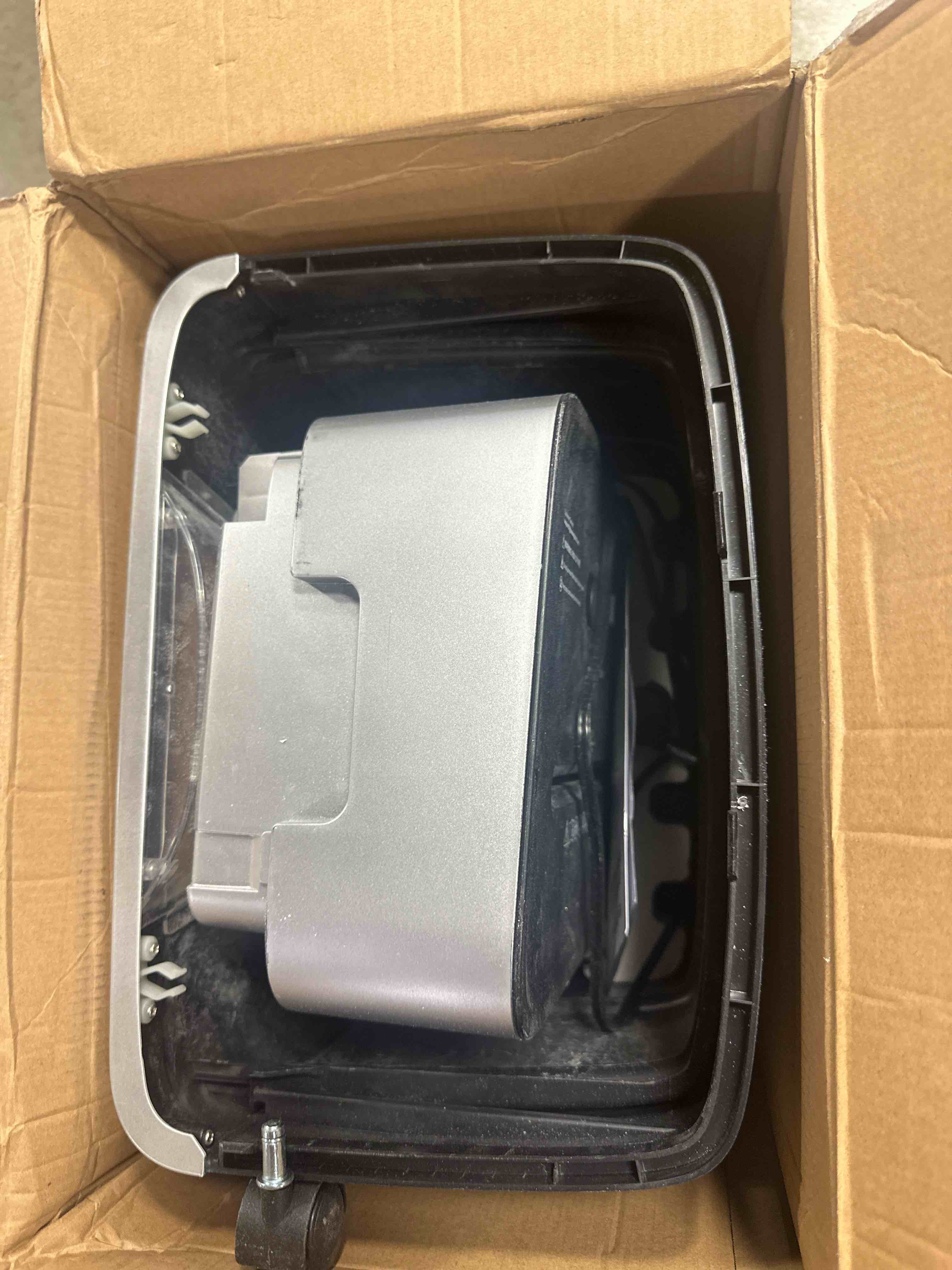 https://s3.amazonaws.com/lotting-images-prod/phillipi/GRA0370774_1759774115443.jpeg