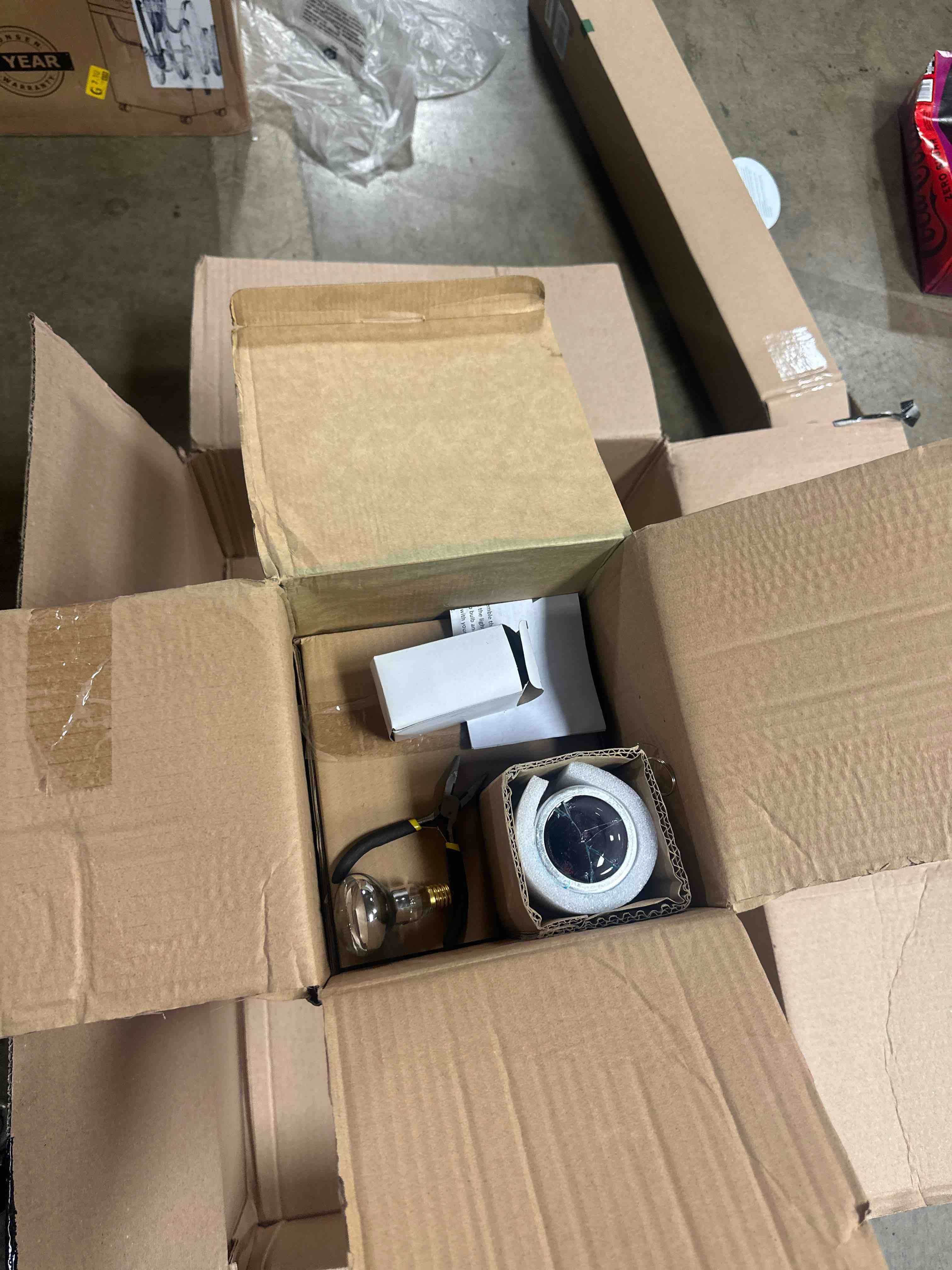 https://s3.amazonaws.com/lotting-images-prod/phillipi/GRA0370788_1759776872929.jpeg
