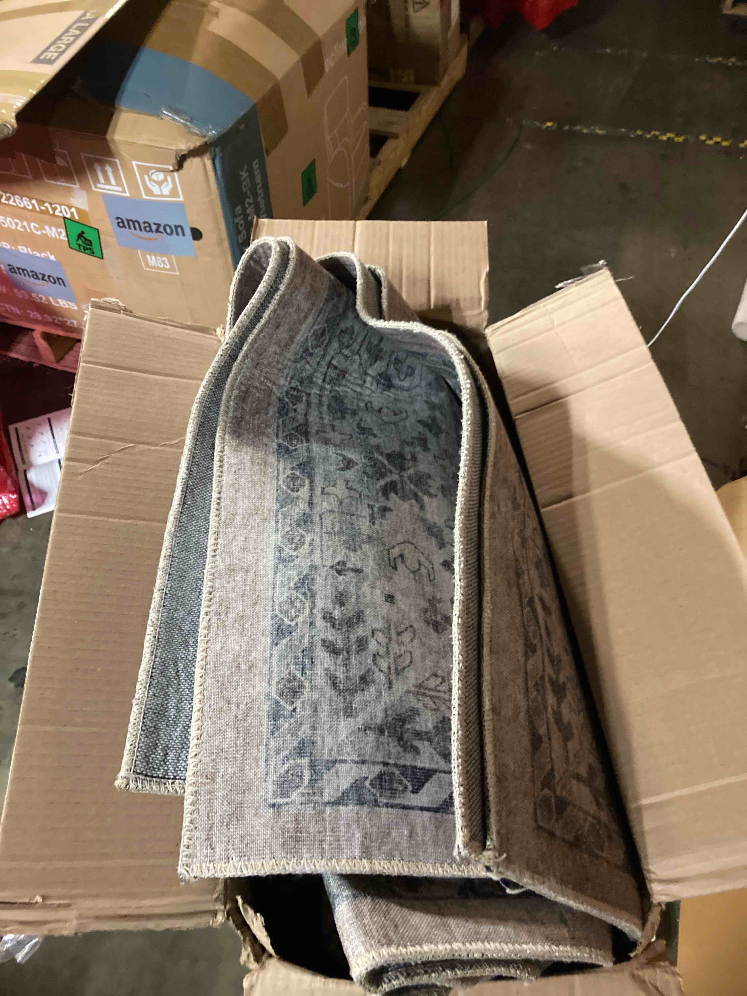 https://s3.amazonaws.com/lotting-images-prod/phillipi/GRA0370881_1759327400918.jpeg