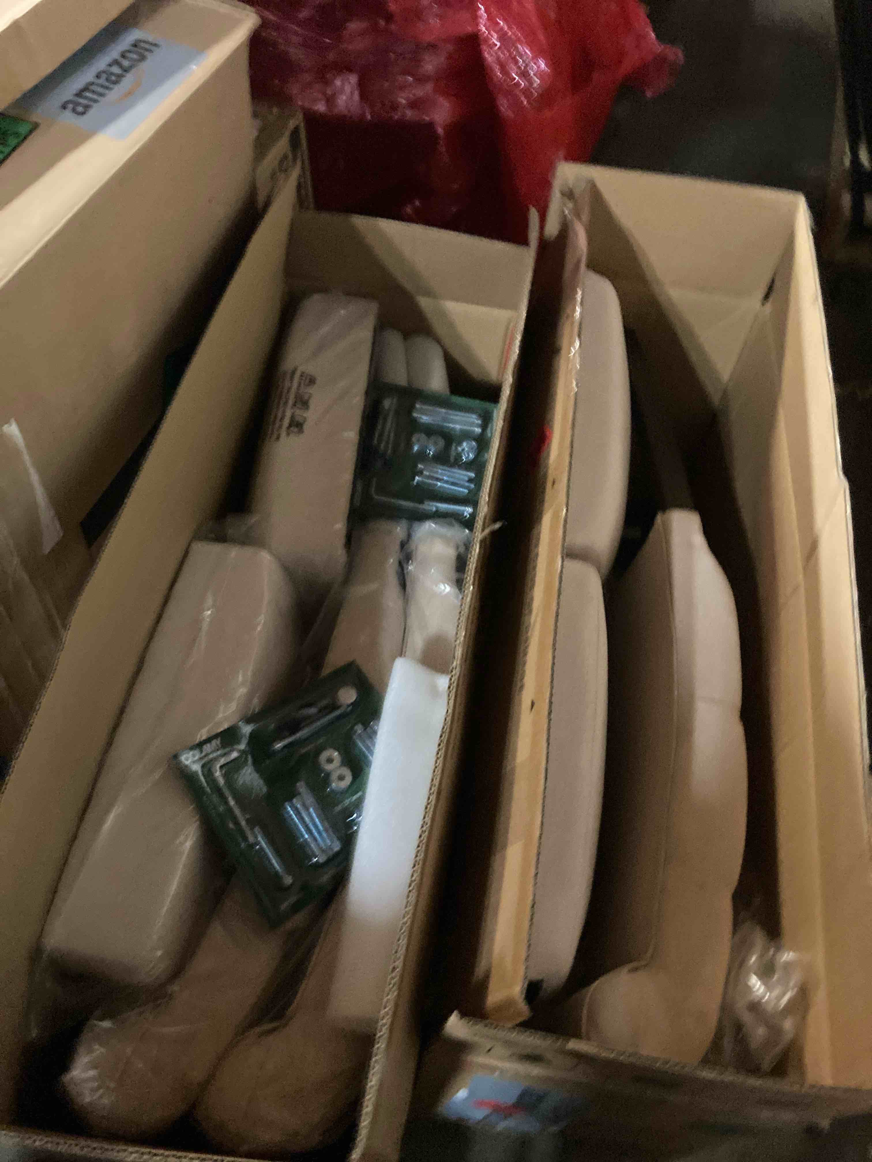 https://s3.amazonaws.com/lotting-images-prod/phillipi/GRA0370886_1759325987726.jpeg