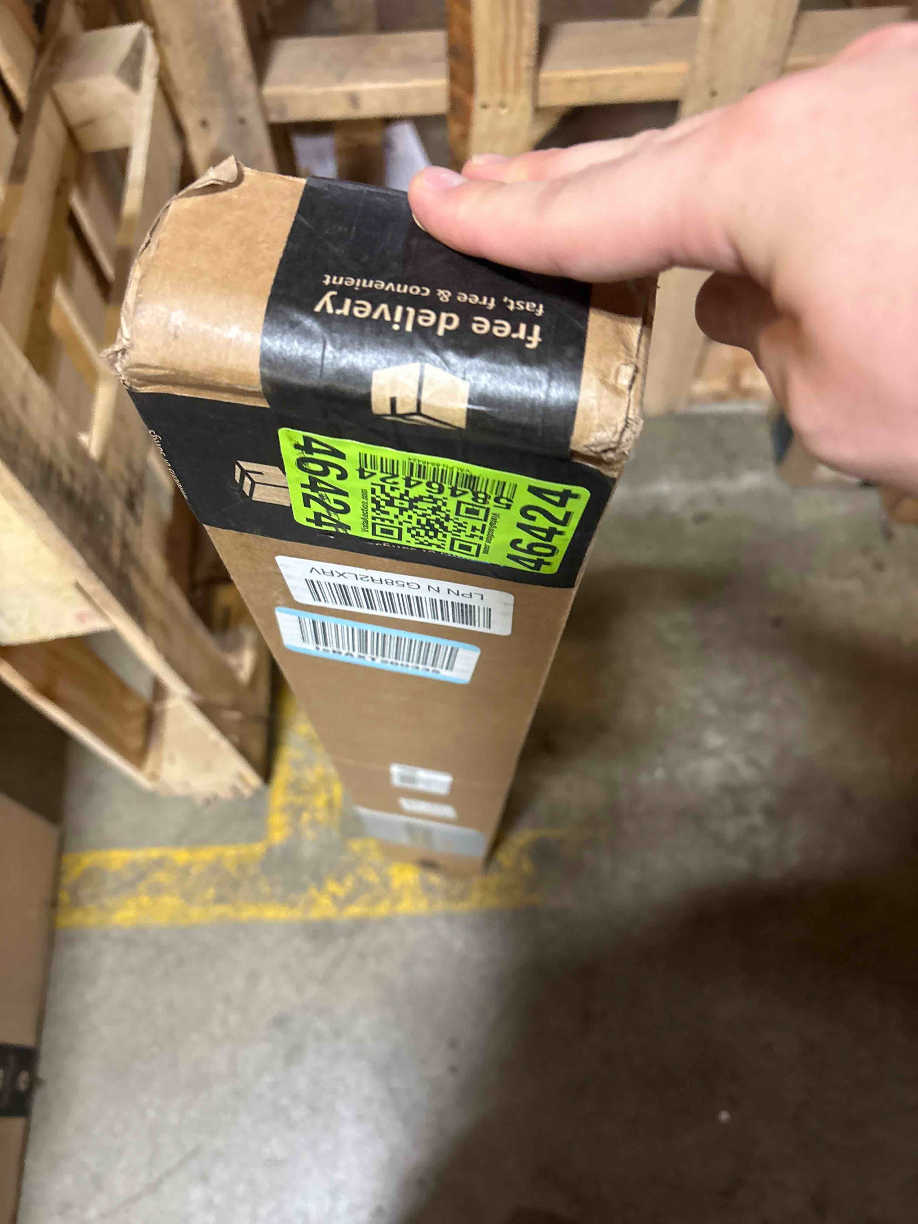 https://s3.amazonaws.com/lotting-images-prod/phillipi/GRA0370900_1759332370901.jpeg