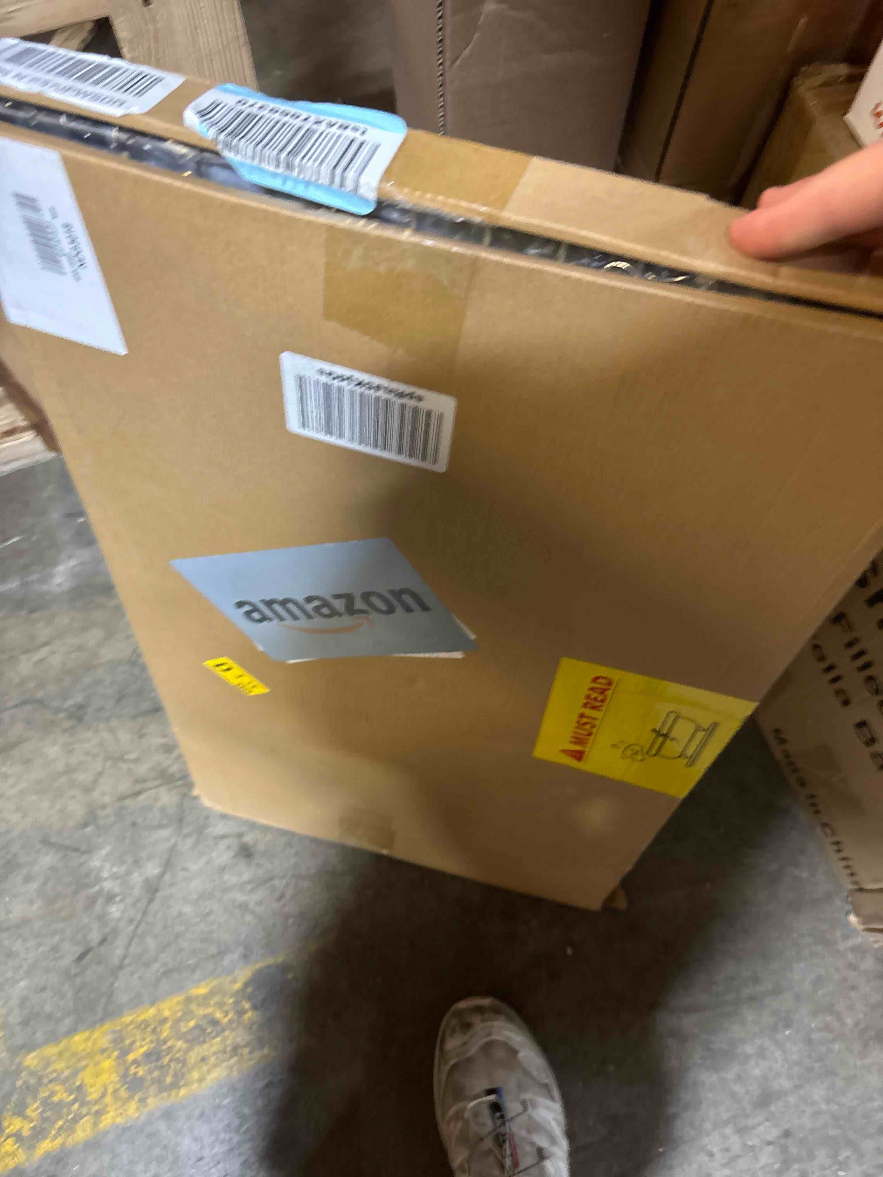 https://s3.amazonaws.com/lotting-images-prod/phillipi/GRA0370903_1759332709125.jpeg