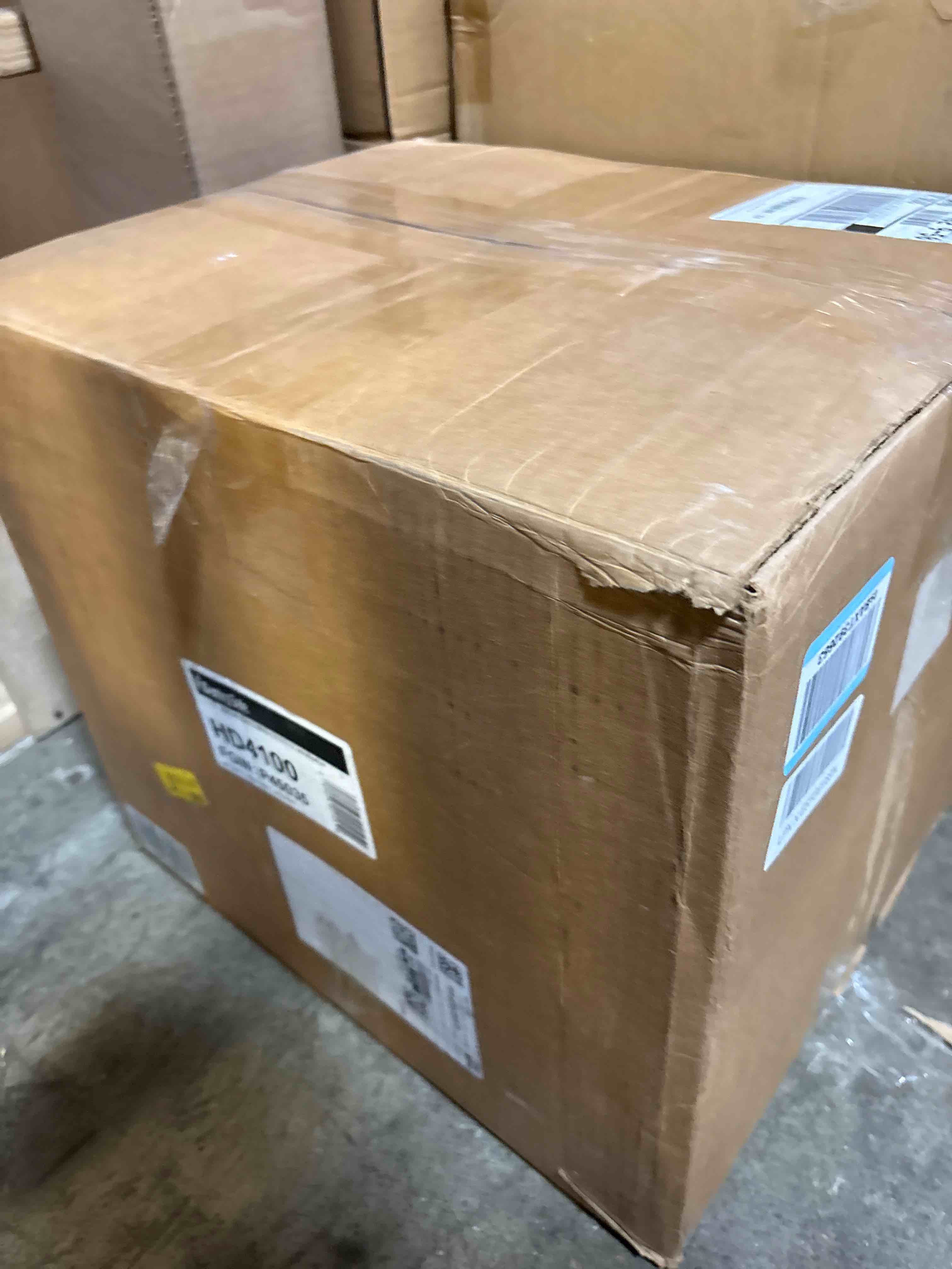 https://s3.amazonaws.com/lotting-images-prod/phillipi/GRA0370904_1759333276103.jpeg