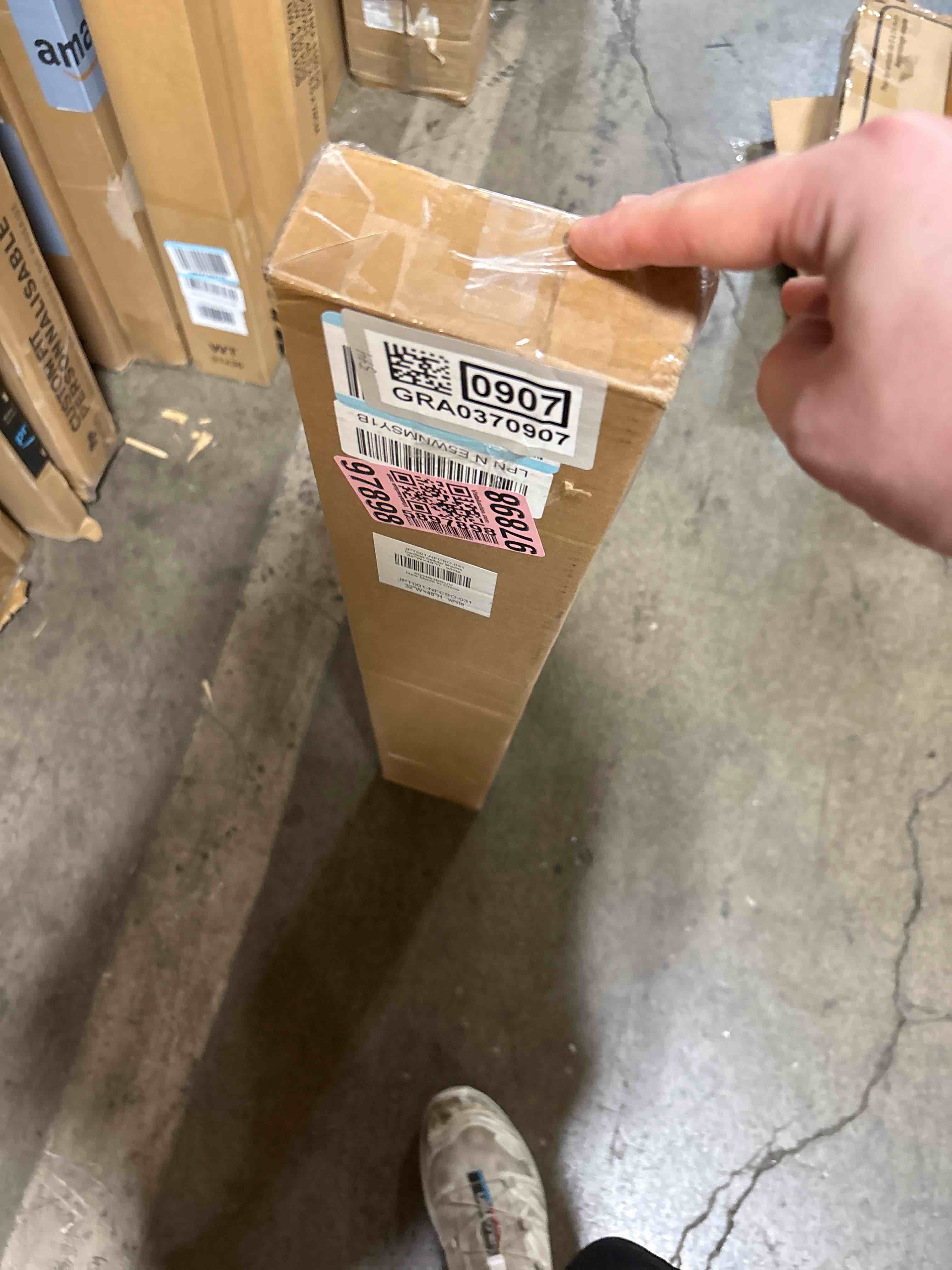 https://s3.amazonaws.com/lotting-images-prod/phillipi/GRA0370907_1759335162252.jpeg