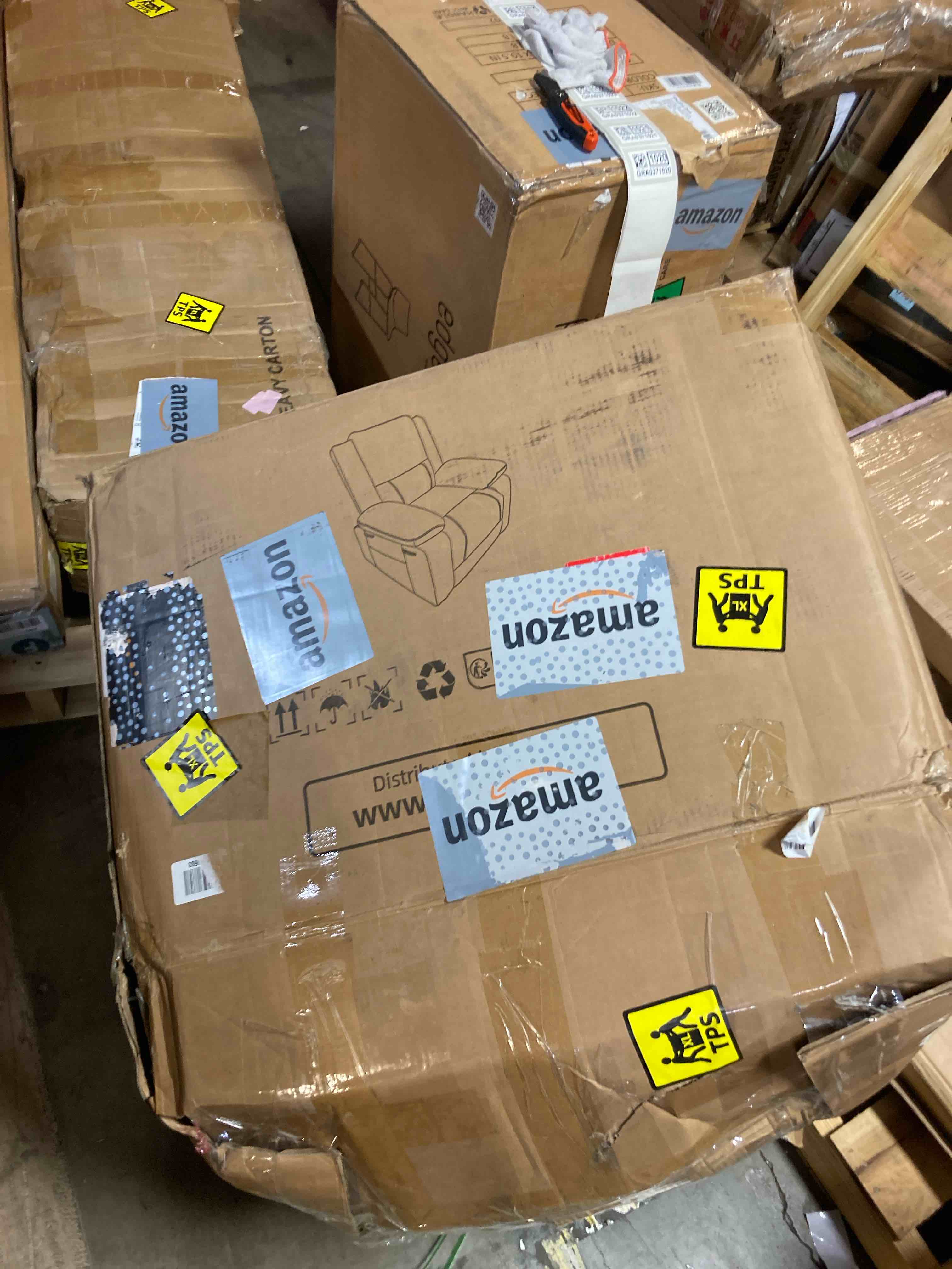 https://s3.amazonaws.com/lotting-images-prod/phillipi/GRA0371020_1759255530137.jpeg