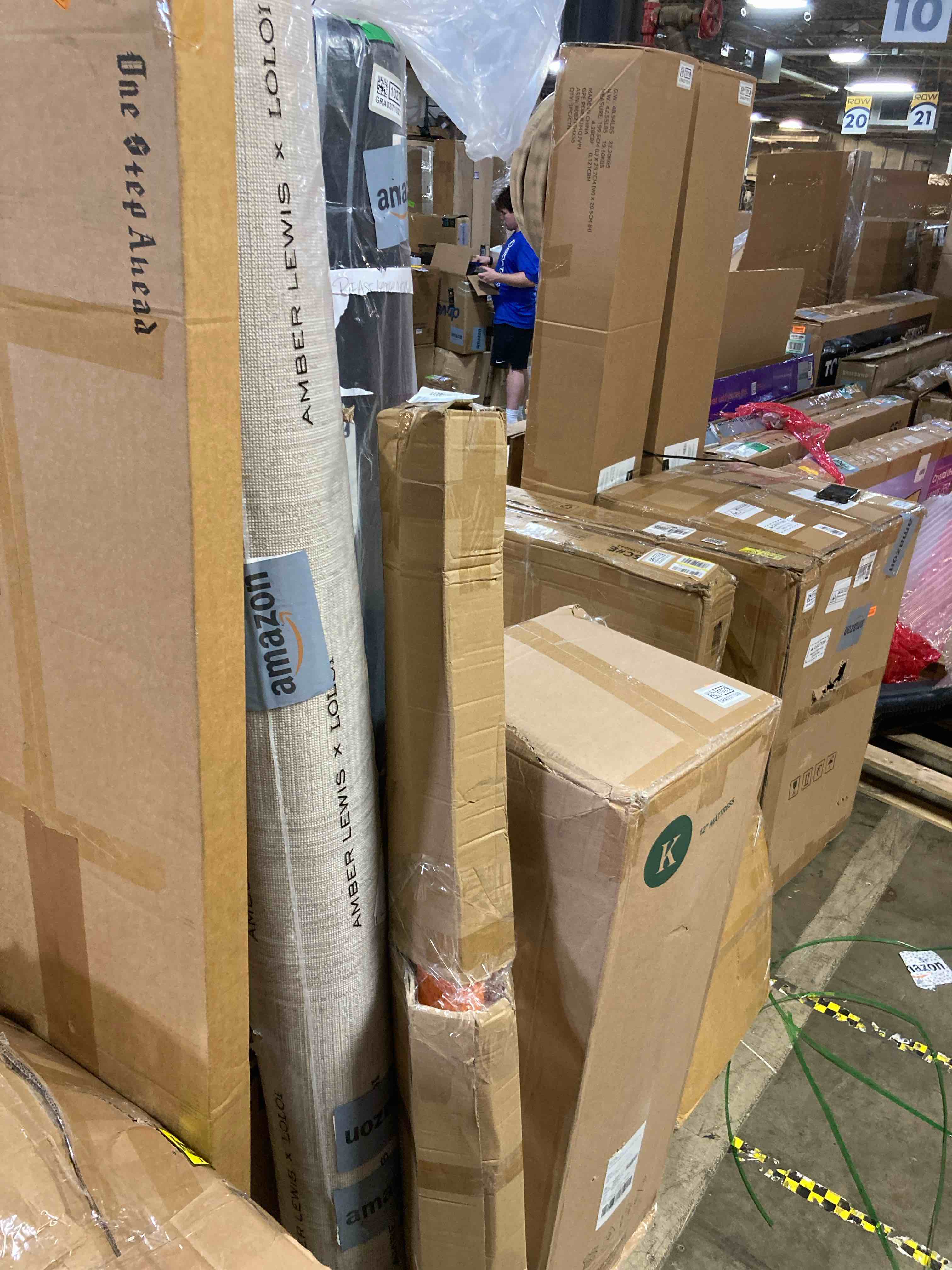 https://s3.amazonaws.com/lotting-images-prod/phillipi/GRA0371030_1759258640466.jpeg