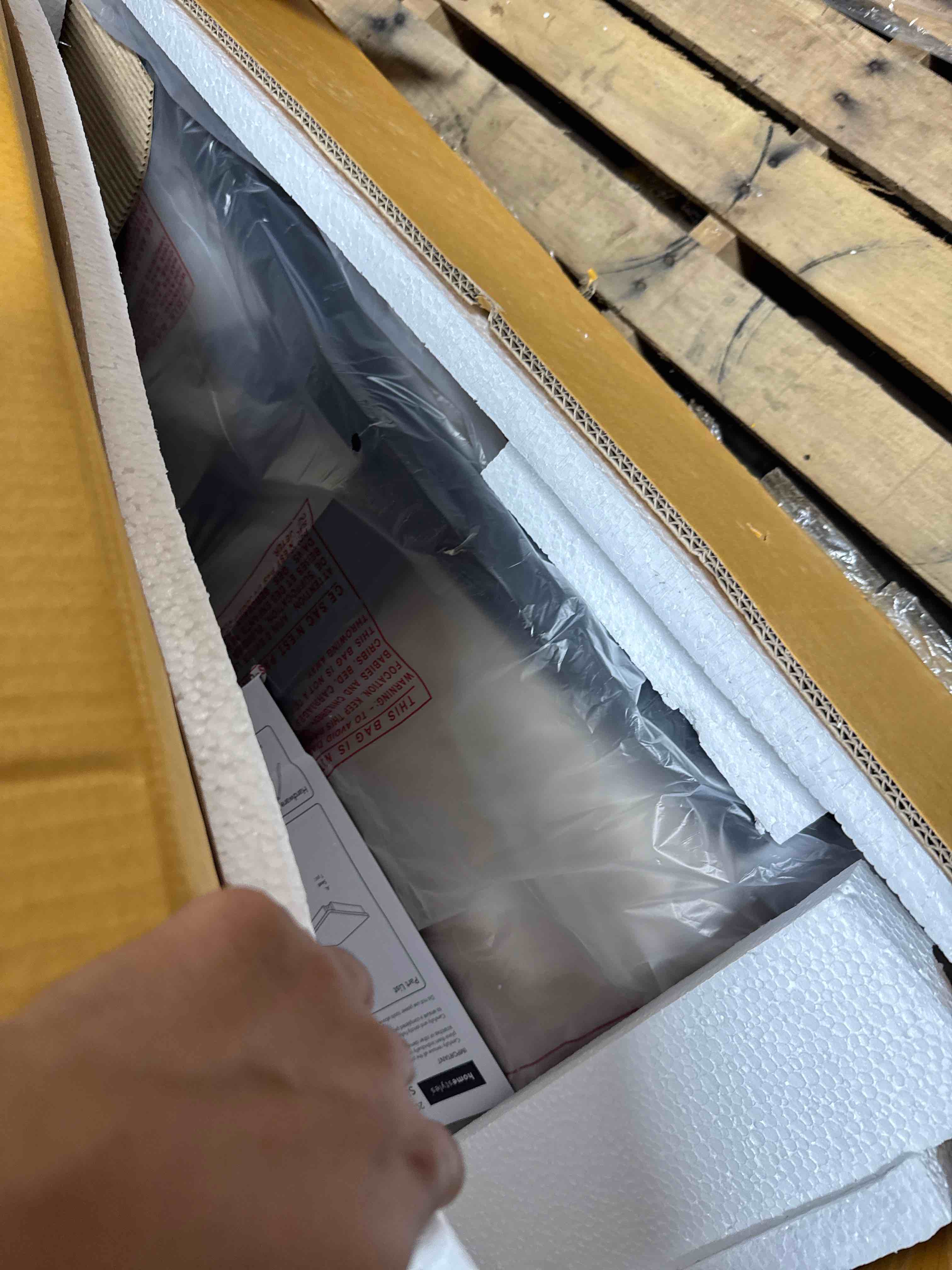 https://s3.amazonaws.com/lotting-images-prod/phillipi/GRA0371050_1758058144585.jpeg