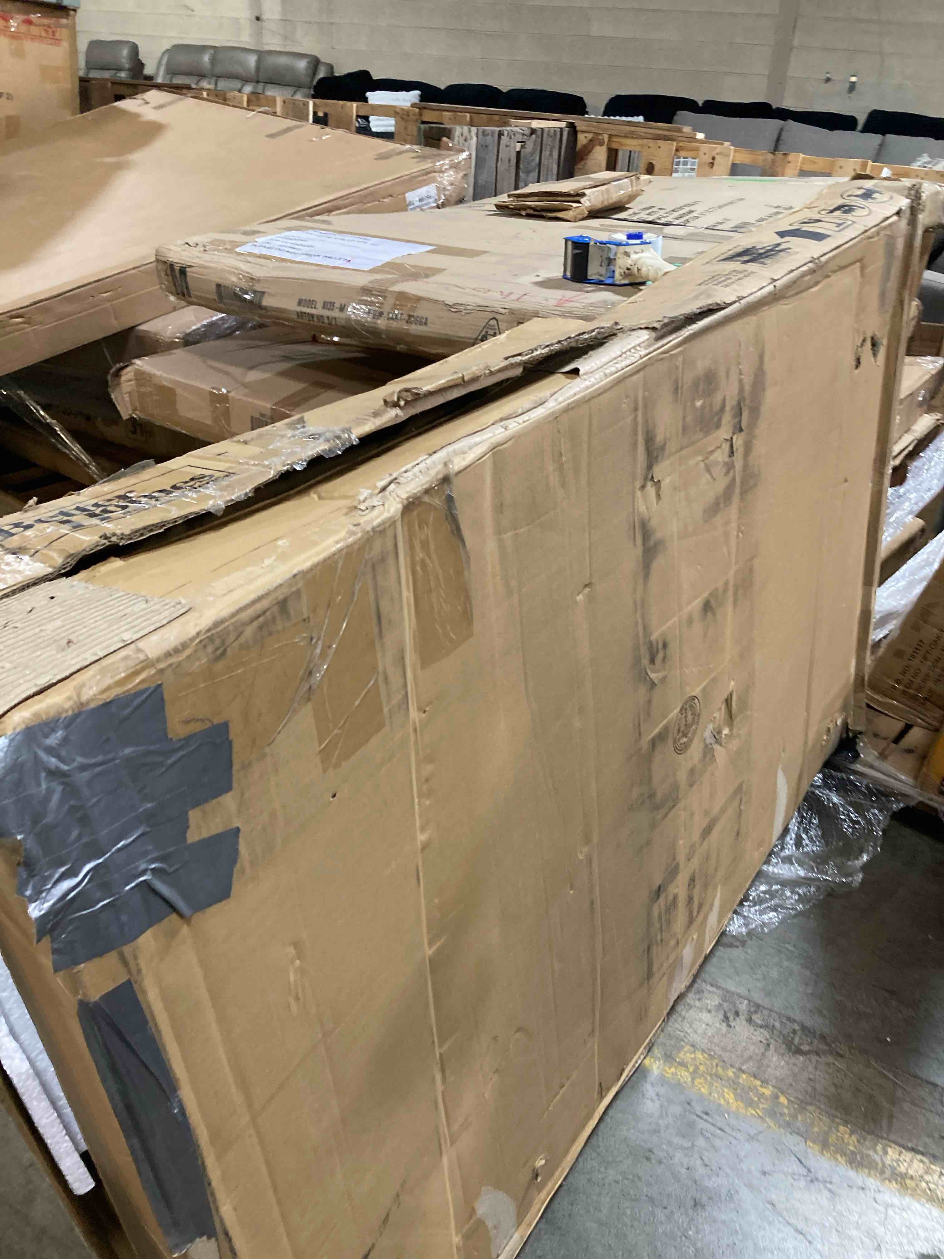 https://s3.amazonaws.com/lotting-images-prod/phillipi/GRA0371052_1758057823257.jpeg