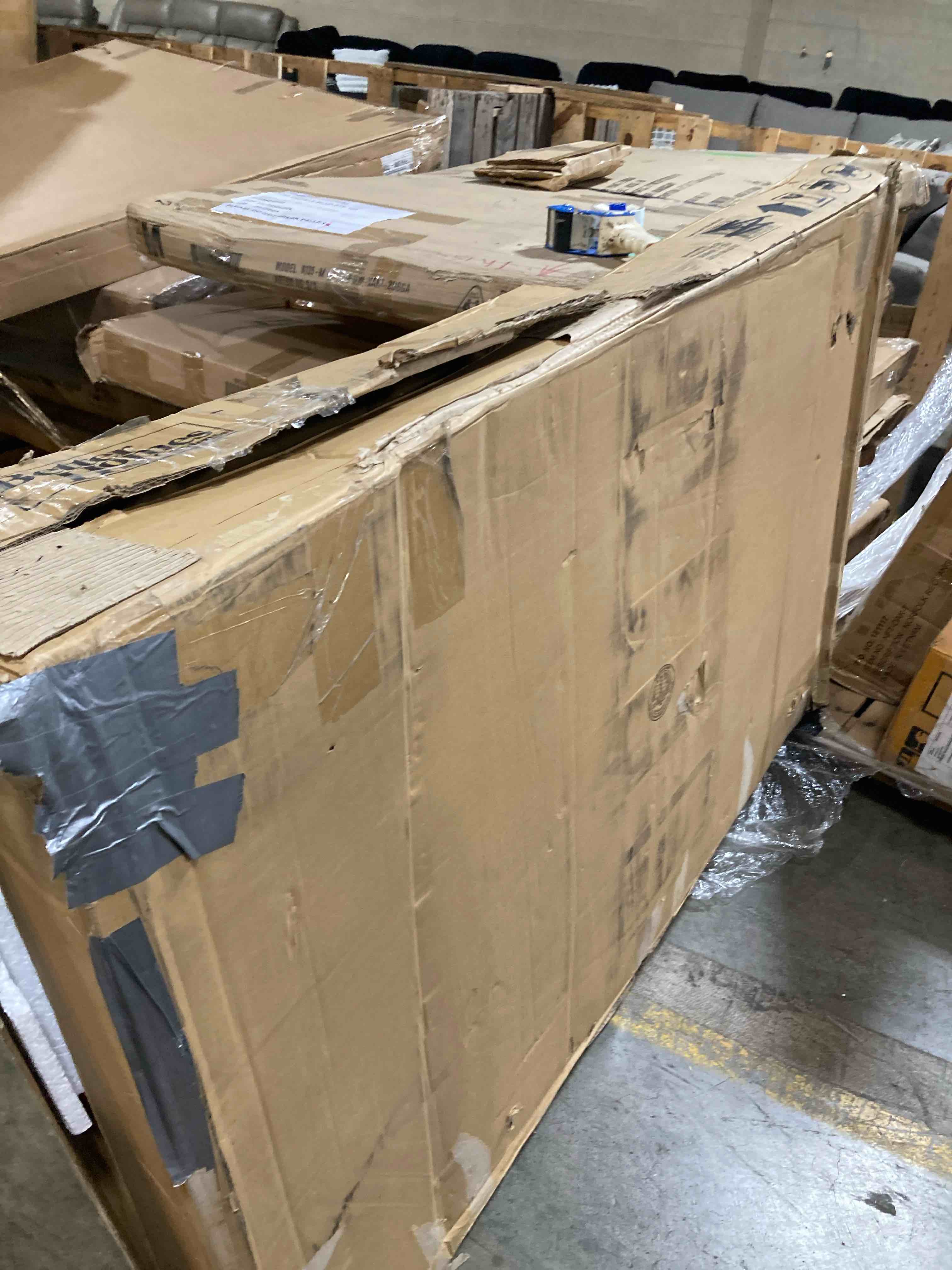 https://s3.amazonaws.com/lotting-images-prod/phillipi/GRA0371052_1758057824557.jpeg