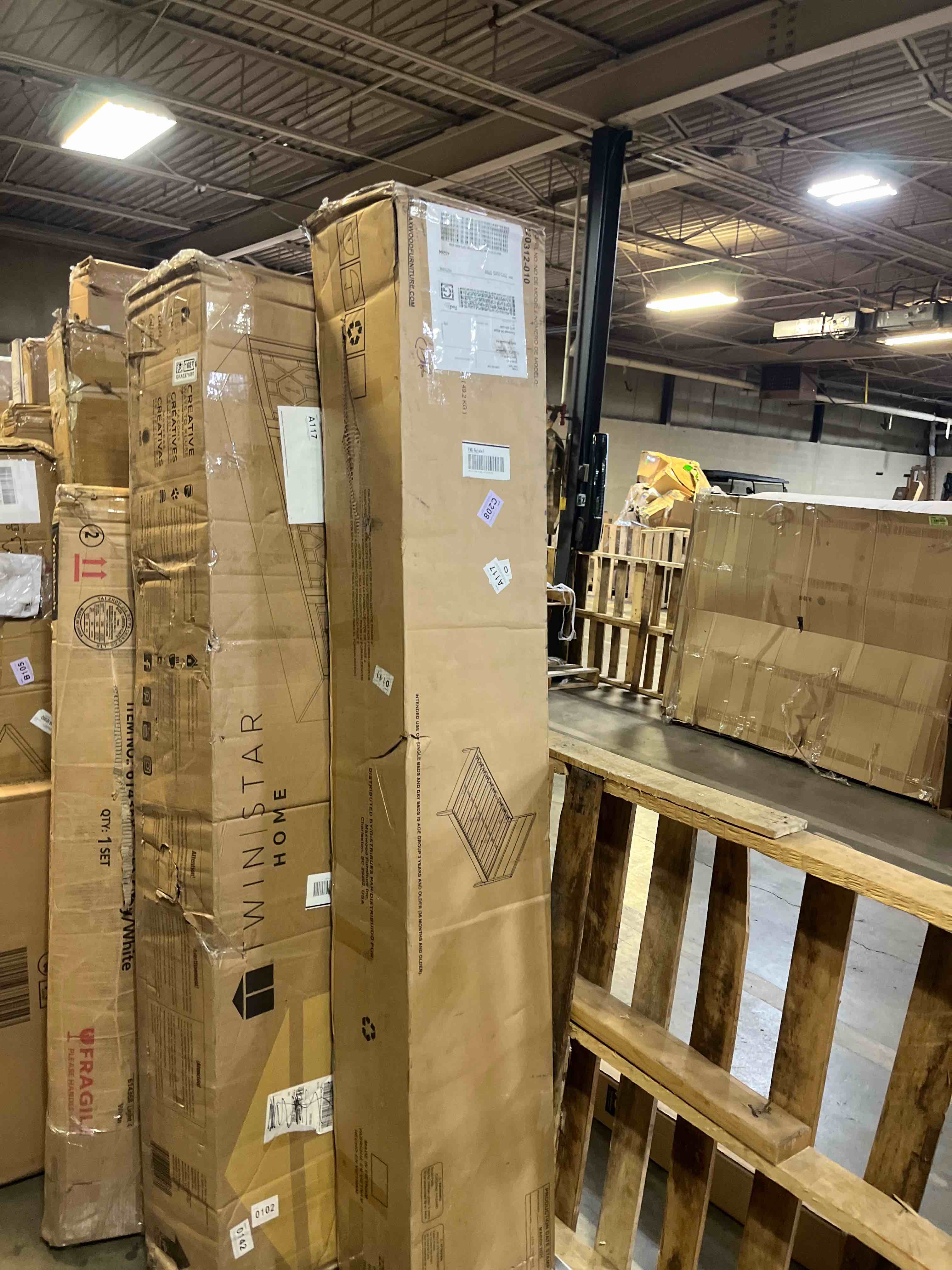 https://s3.amazonaws.com/lotting-images-prod/phillipi/GRA0371086_1758045110858.jpeg