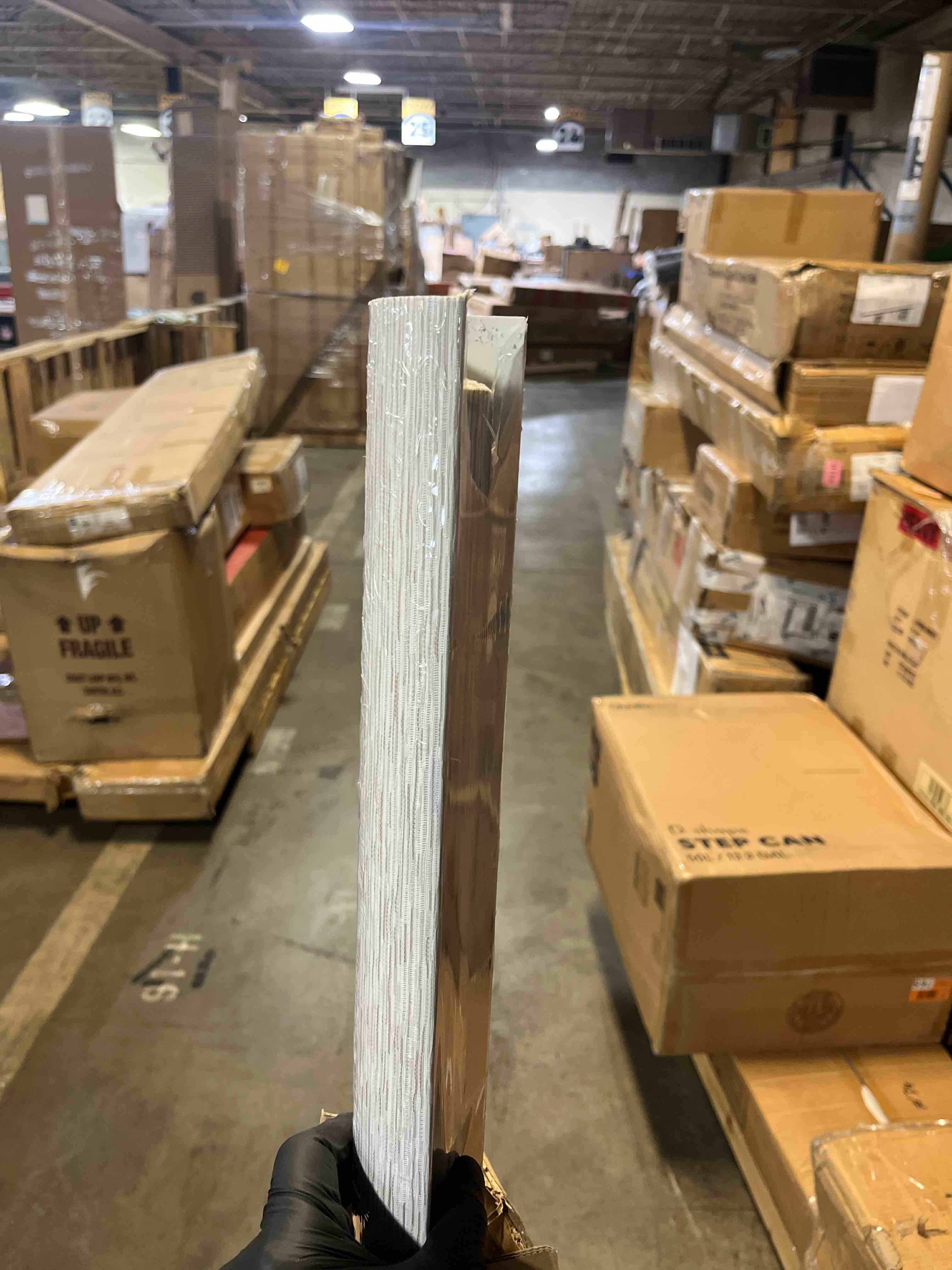 https://s3.amazonaws.com/lotting-images-prod/phillipi/GRA0371114_1758034994052.jpeg