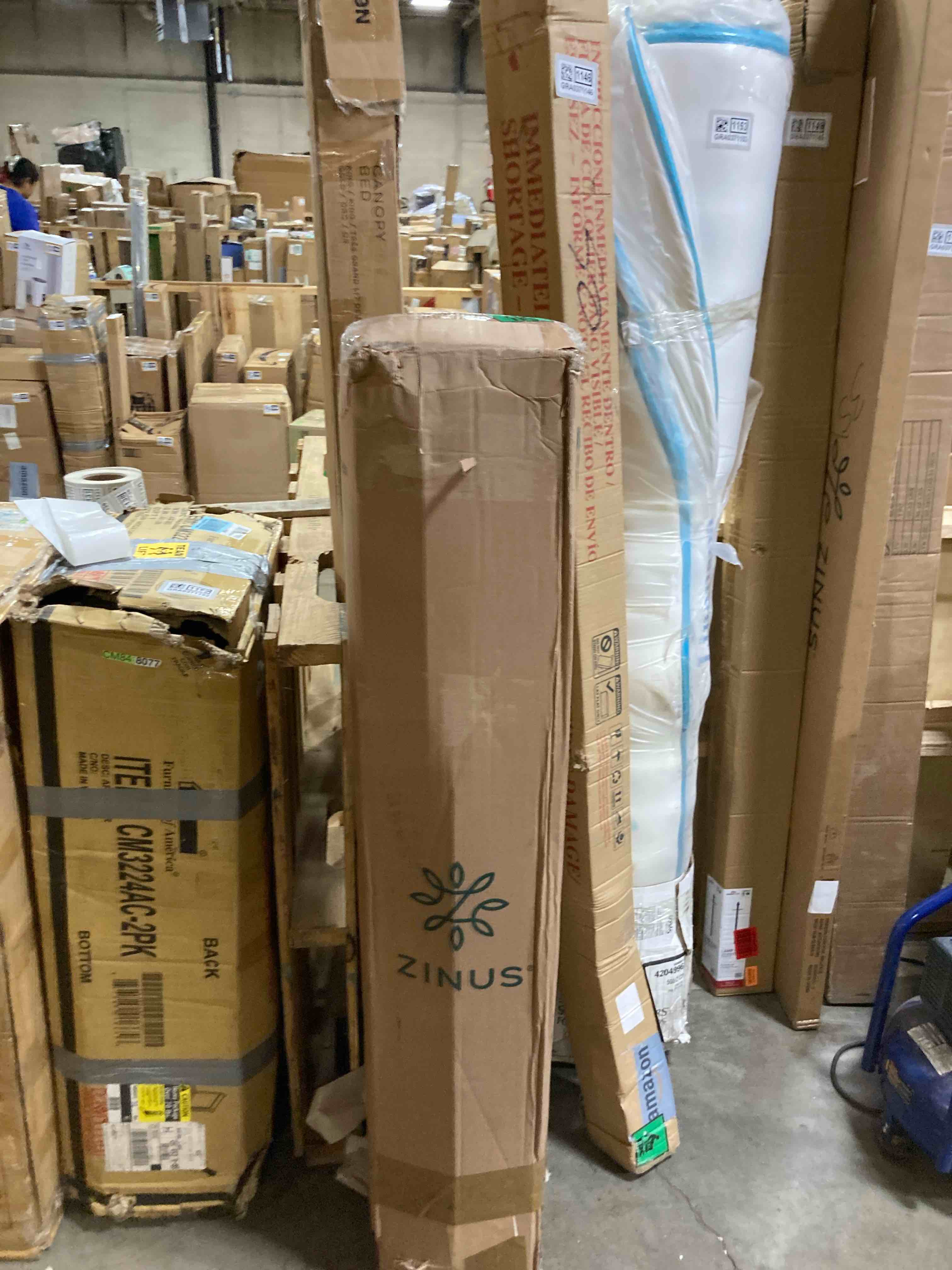 https://s3.amazonaws.com/lotting-images-prod/phillipi/GRA0371144_1757010585772.jpeg