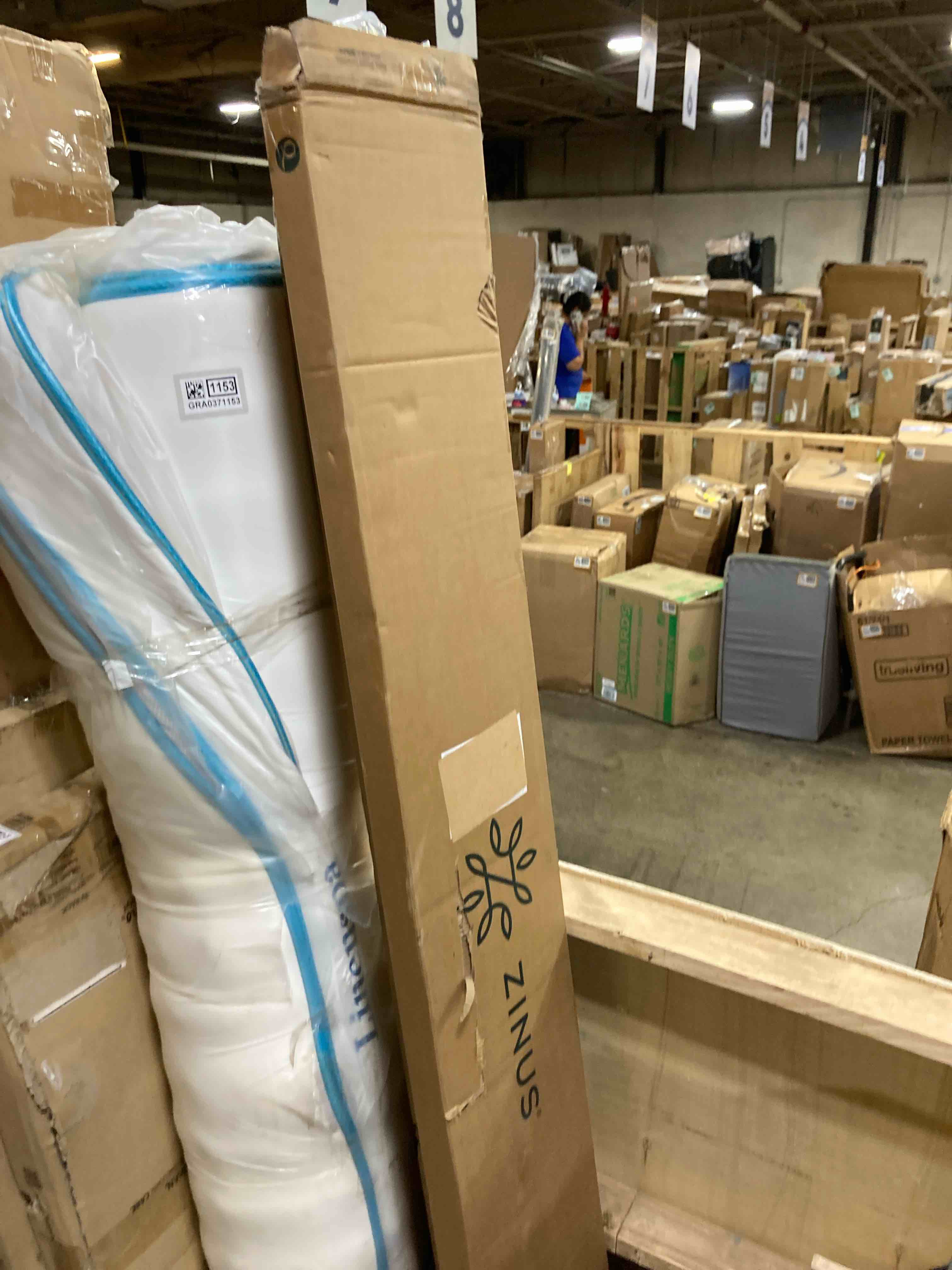 https://s3.amazonaws.com/lotting-images-prod/phillipi/GRA0371148_1757009366713.jpeg