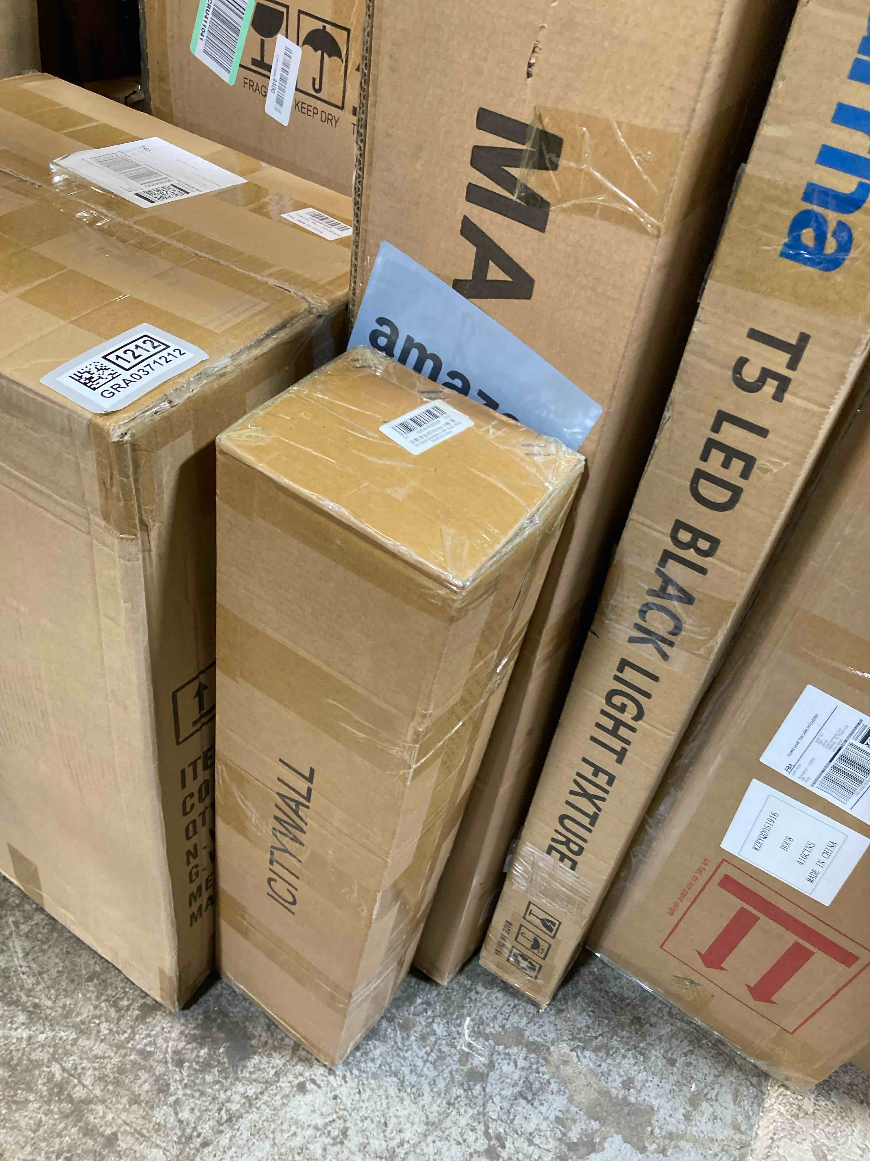 https://s3.amazonaws.com/lotting-images-prod/phillipi/GRA0371208_1756486651828.jpeg