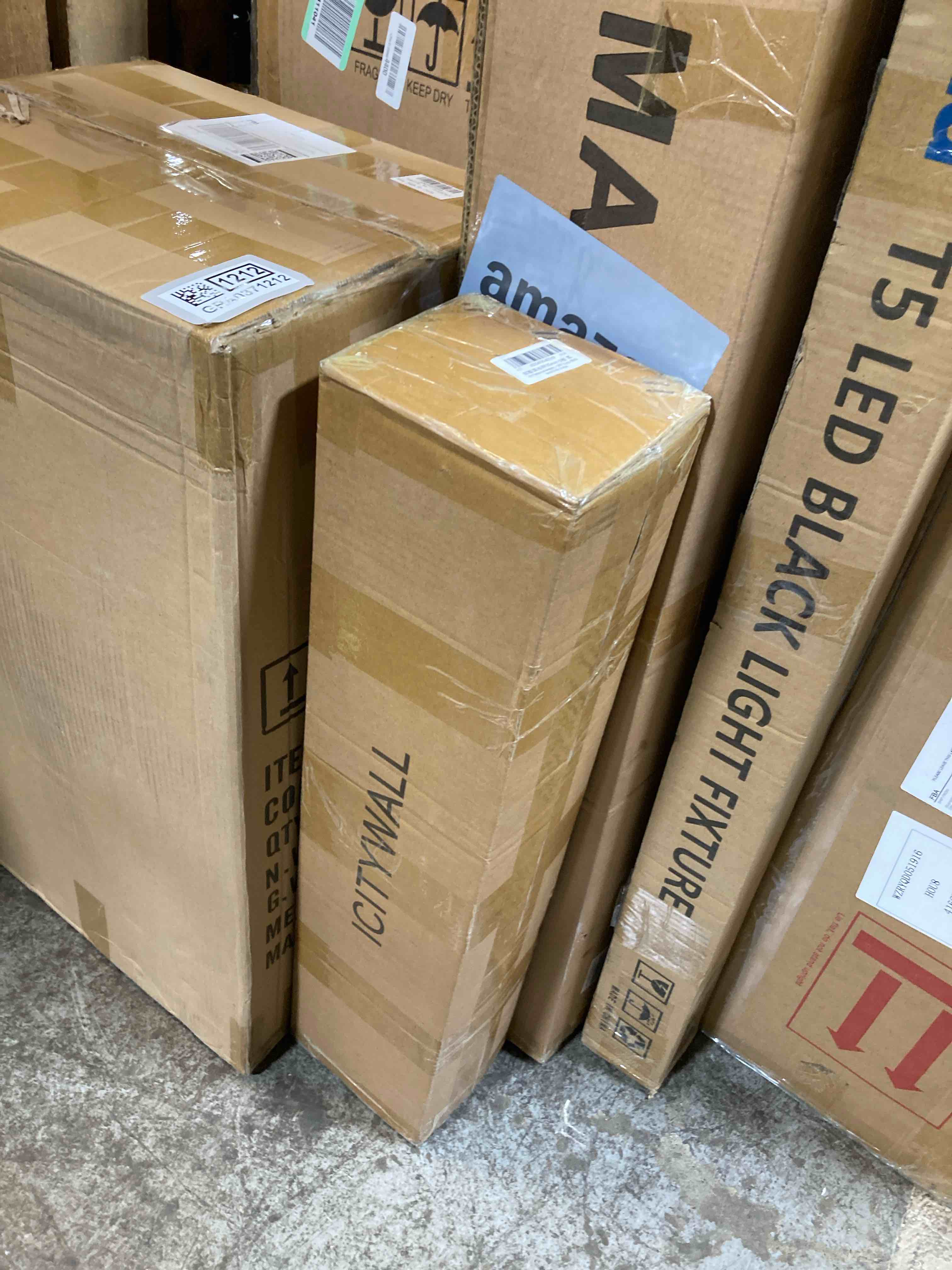 https://s3.amazonaws.com/lotting-images-prod/phillipi/GRA0371208_1756486653673.jpeg