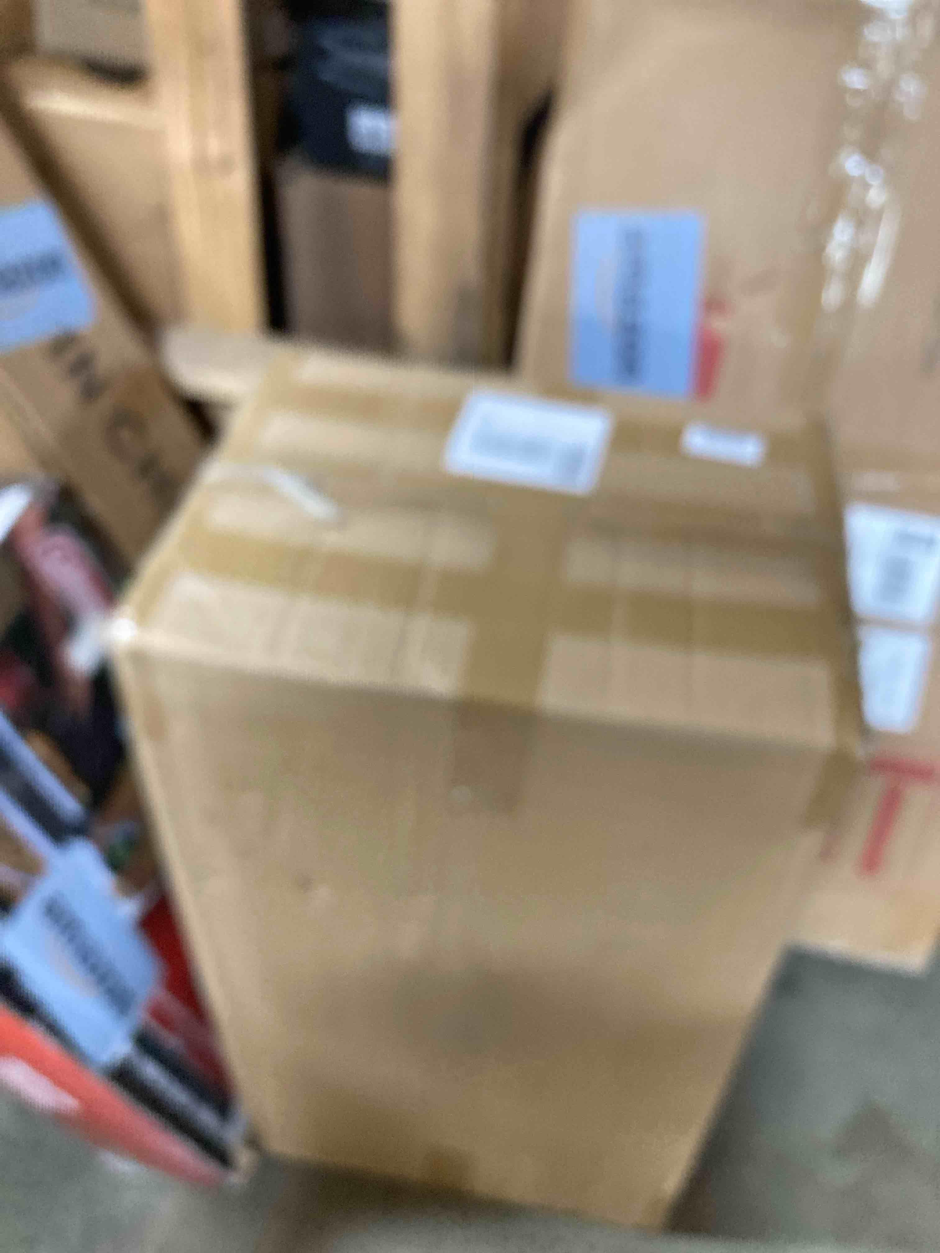 https://s3.amazonaws.com/lotting-images-prod/phillipi/GRA0371212_1756486294287.jpeg