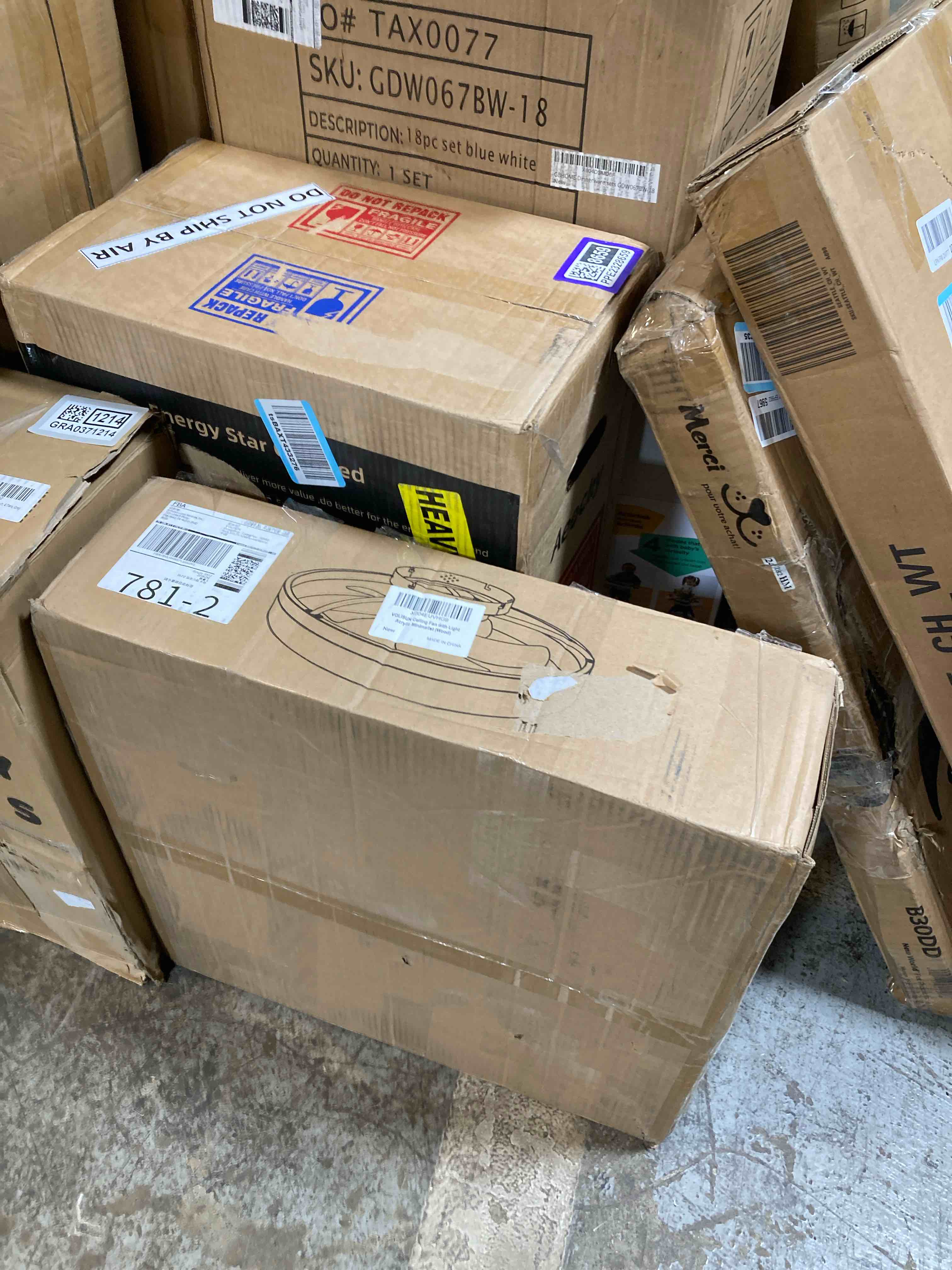 https://s3.amazonaws.com/lotting-images-prod/phillipi/GRA0371213_1756486258284.jpeg