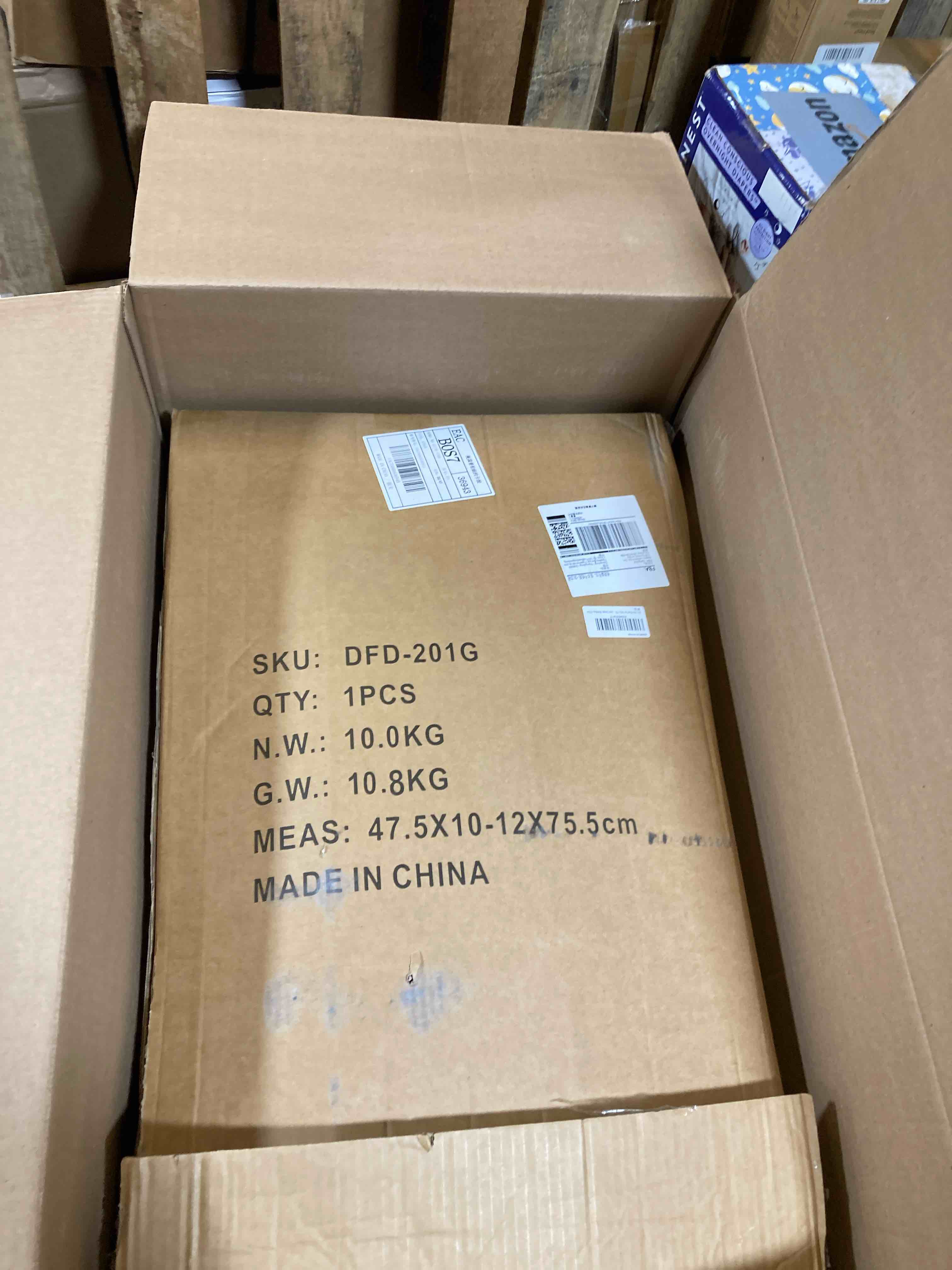 https://s3.amazonaws.com/lotting-images-prod/phillipi/GRA0371228_1756407096965.jpeg