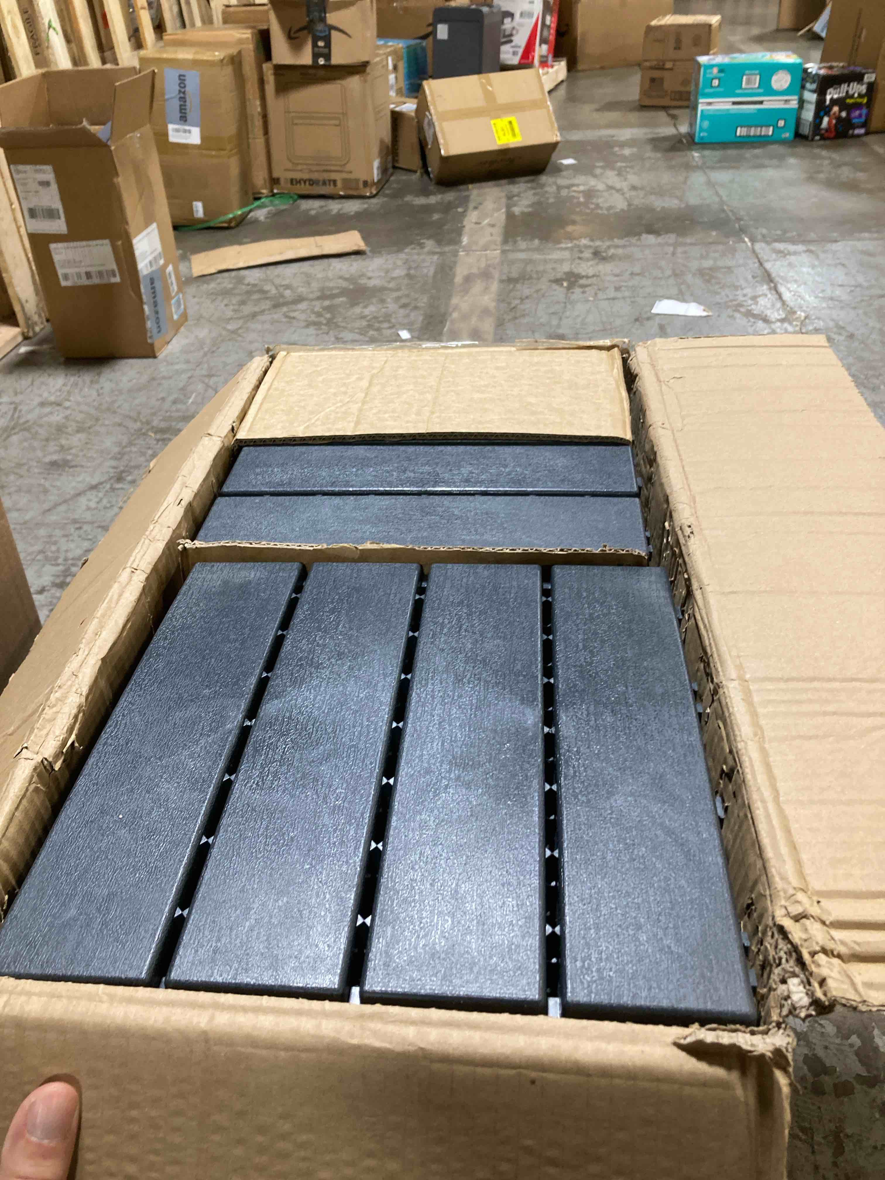 https://s3.amazonaws.com/lotting-images-prod/phillipi/GRA0371253_1756402871359.jpeg