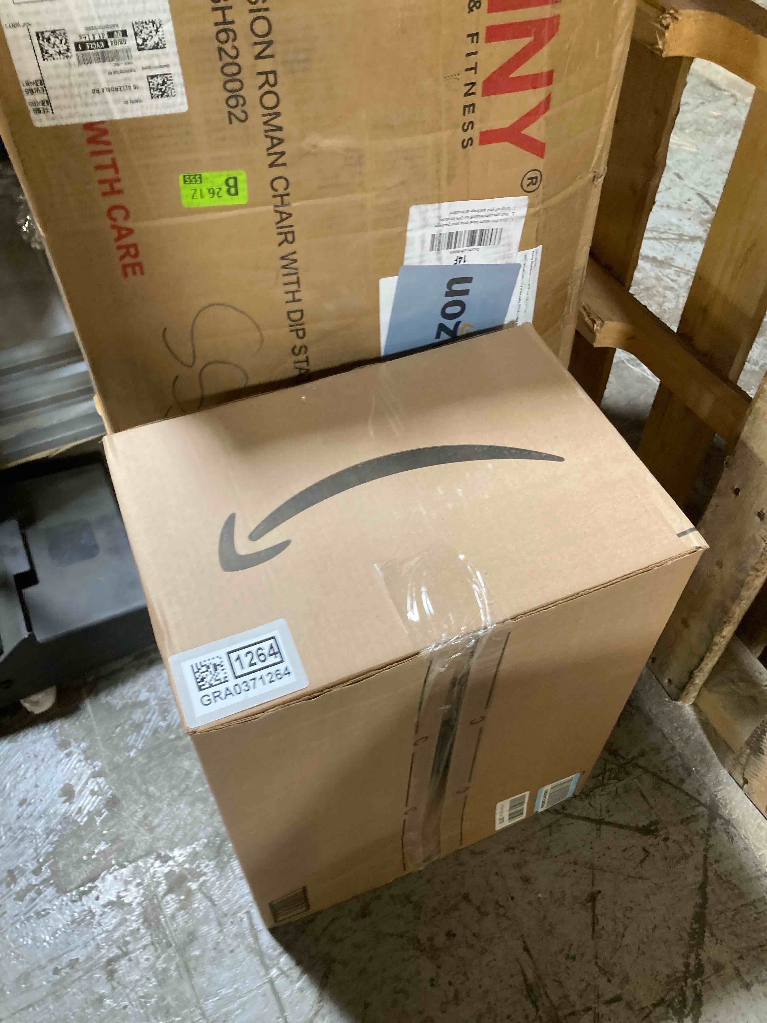 https://s3.amazonaws.com/lotting-images-prod/phillipi/GRA0371264_1756401510651.jpeg