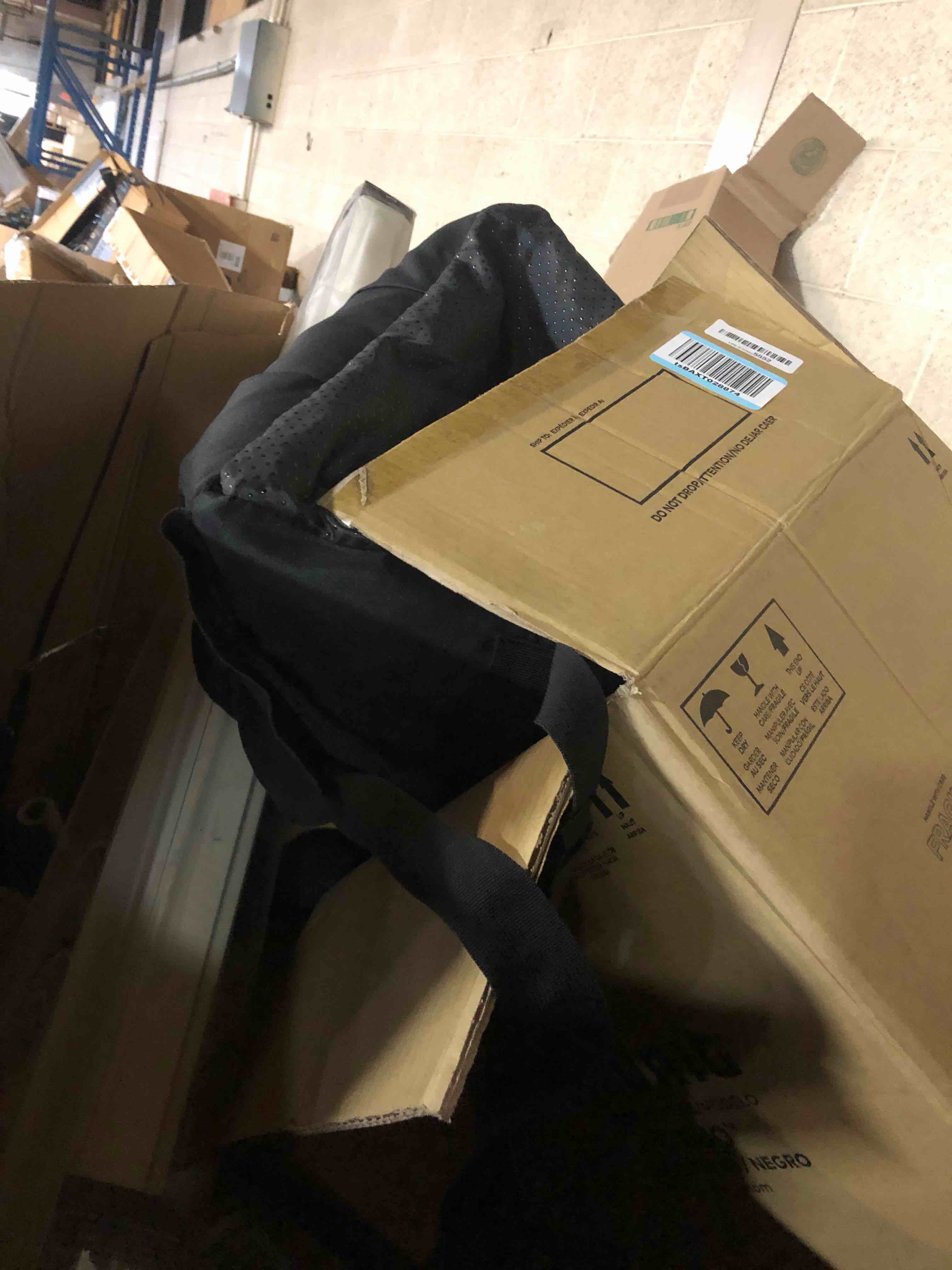 https://s3.amazonaws.com/lotting-images-prod/phillipi/GRA0371297_1754332558948.jpeg