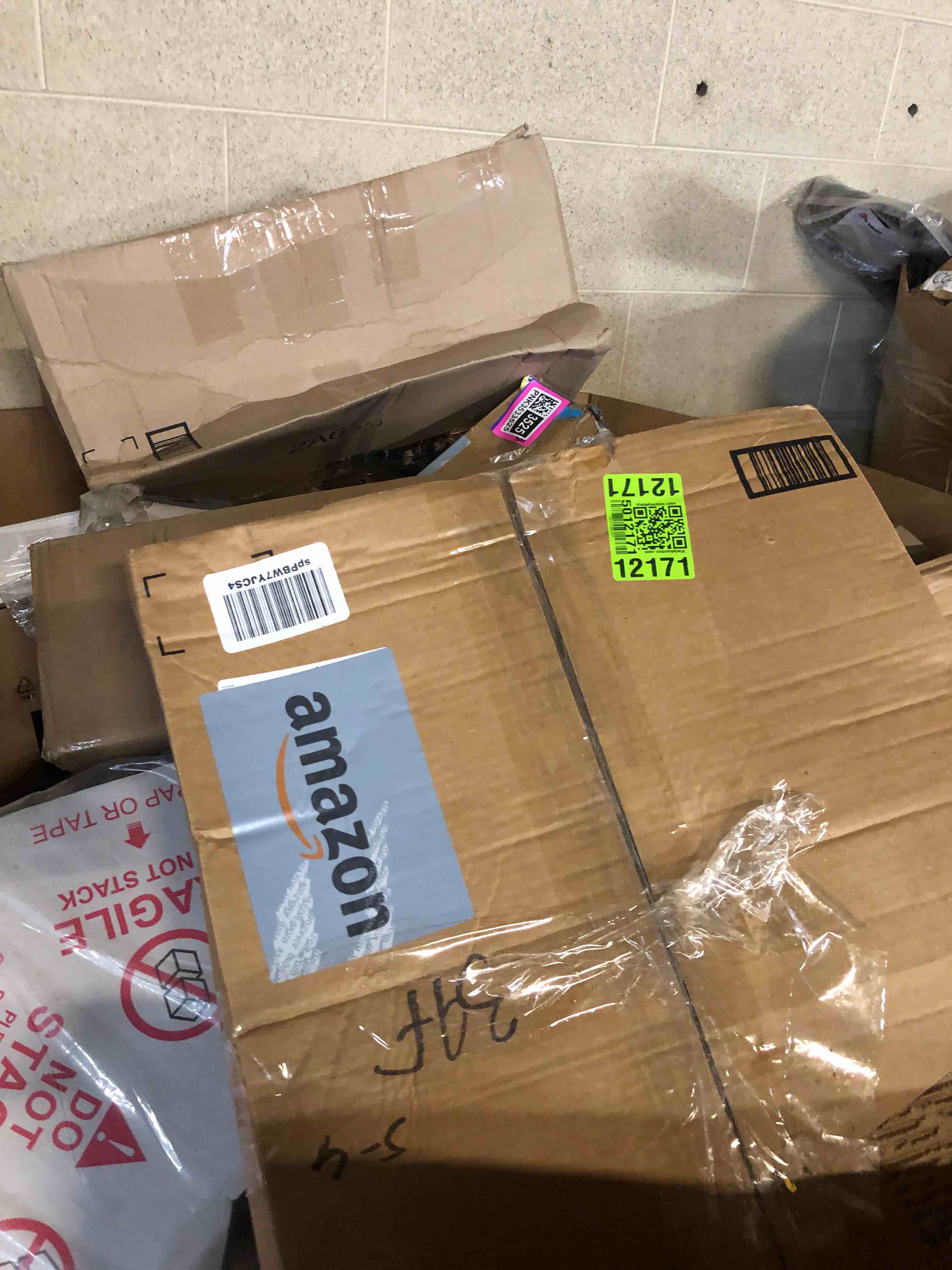 https://s3.amazonaws.com/lotting-images-prod/phillipi/GRA0371299_1754332465994.jpeg