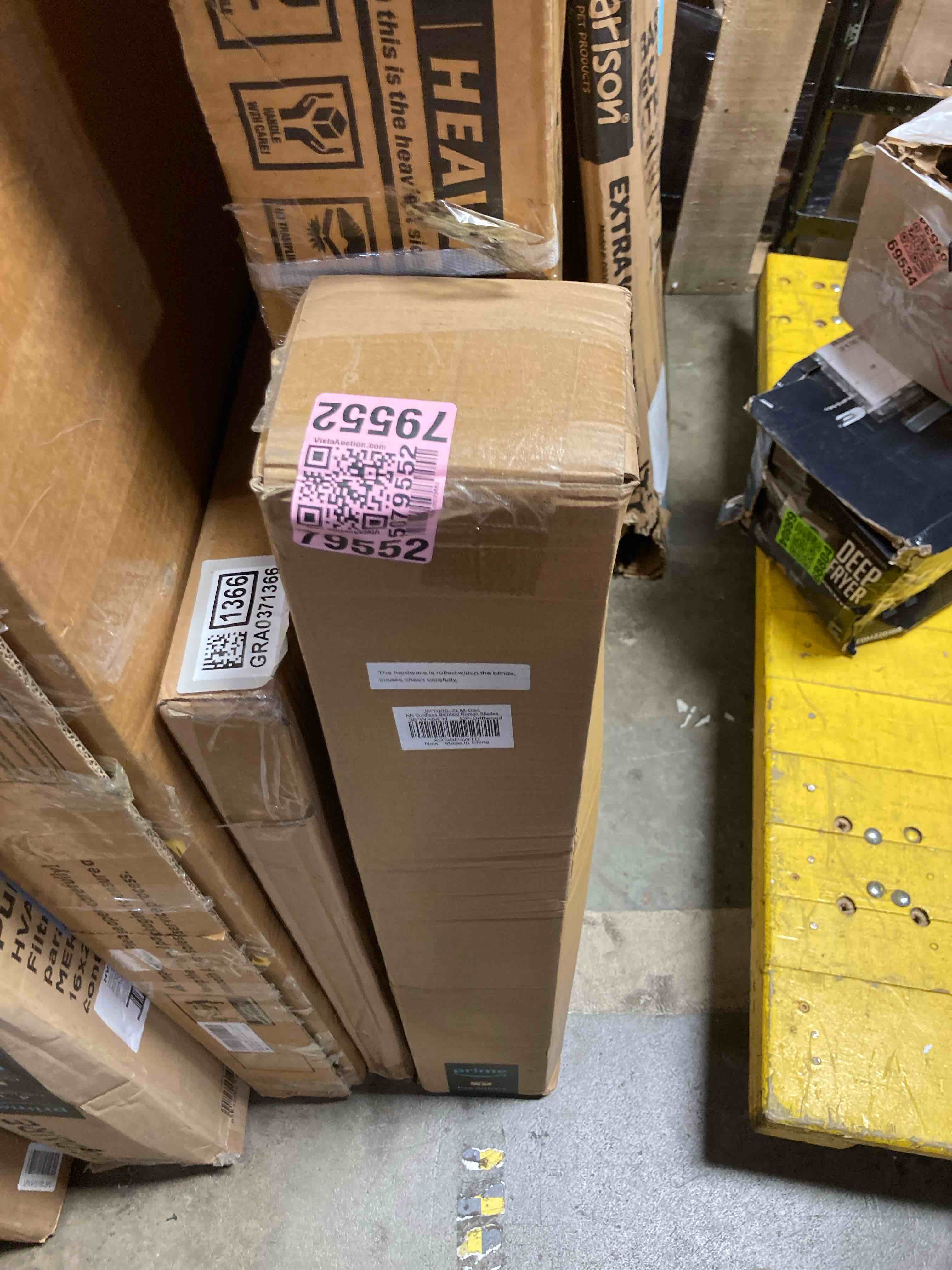 https://s3.amazonaws.com/lotting-images-prod/phillipi/GRA0371304_1754327951641.jpeg