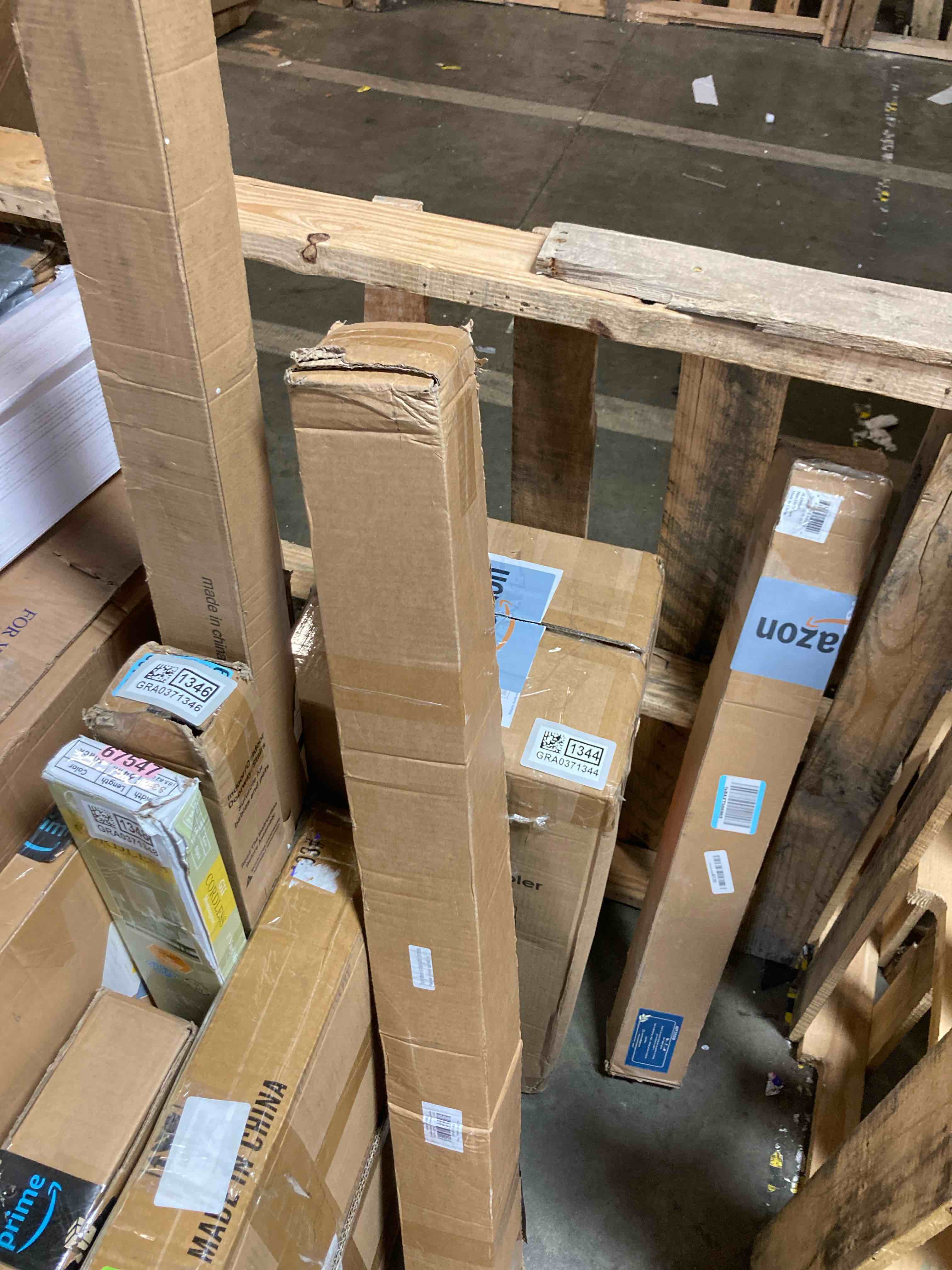 https://s3.amazonaws.com/lotting-images-prod/phillipi/GRA0371349_1754324745890.jpeg