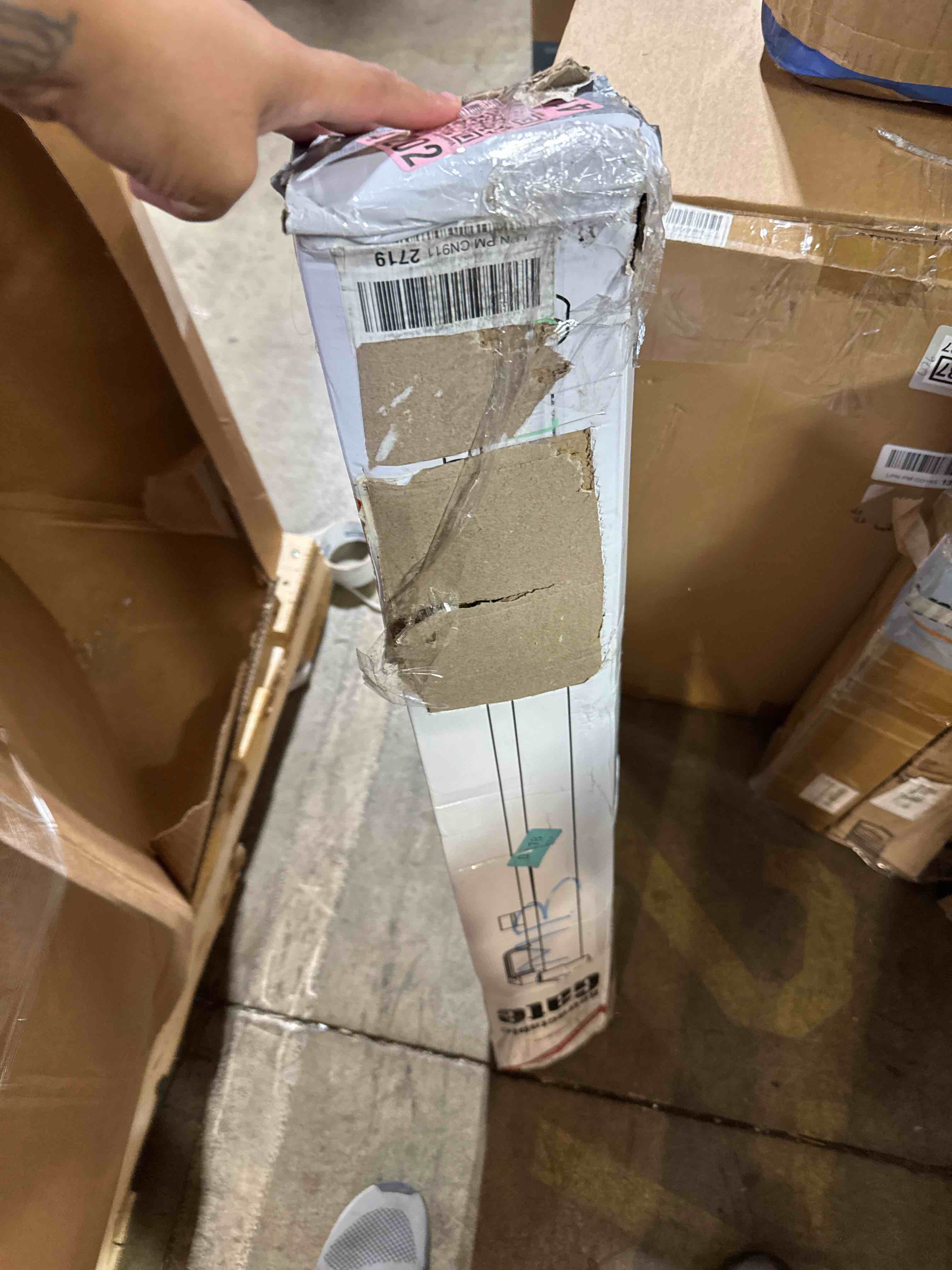 https://s3.amazonaws.com/lotting-images-prod/phillipi/GRA0371482_1752070724824.jpeg