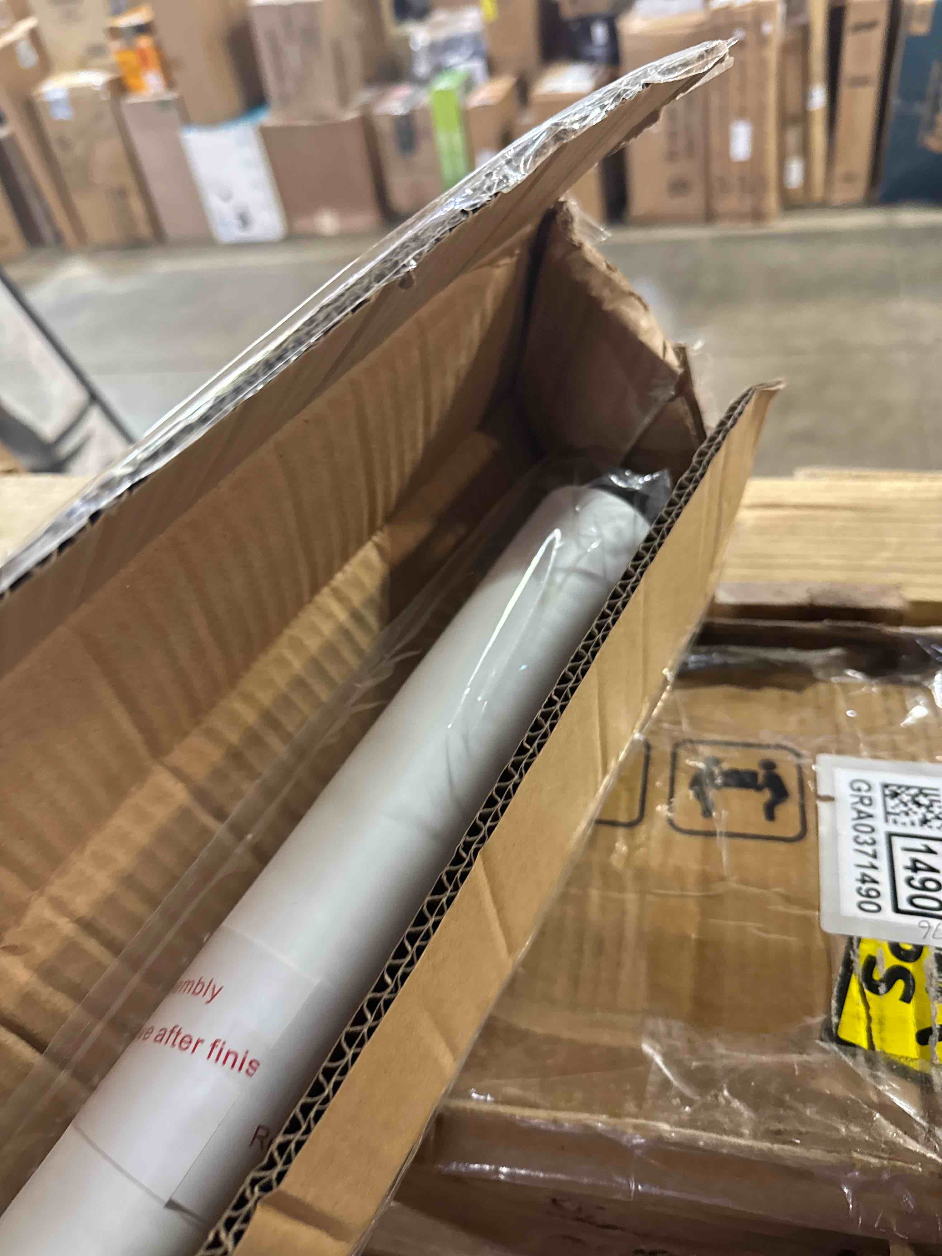 https://s3.amazonaws.com/lotting-images-prod/phillipi/GRA0371486_1752069936697.jpeg