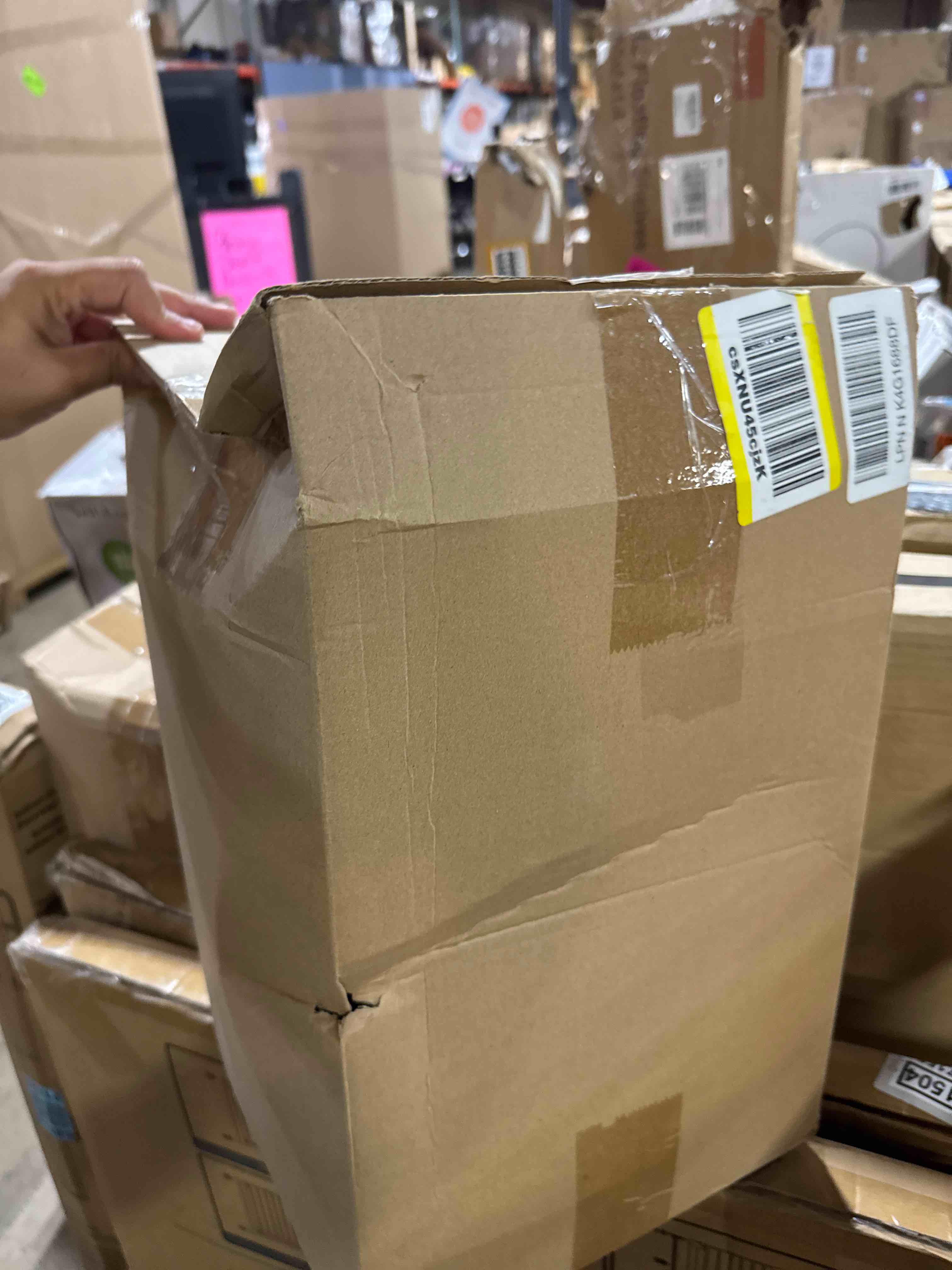 https://s3.amazonaws.com/lotting-images-prod/phillipi/GRA0371501_1751994379350.jpeg
