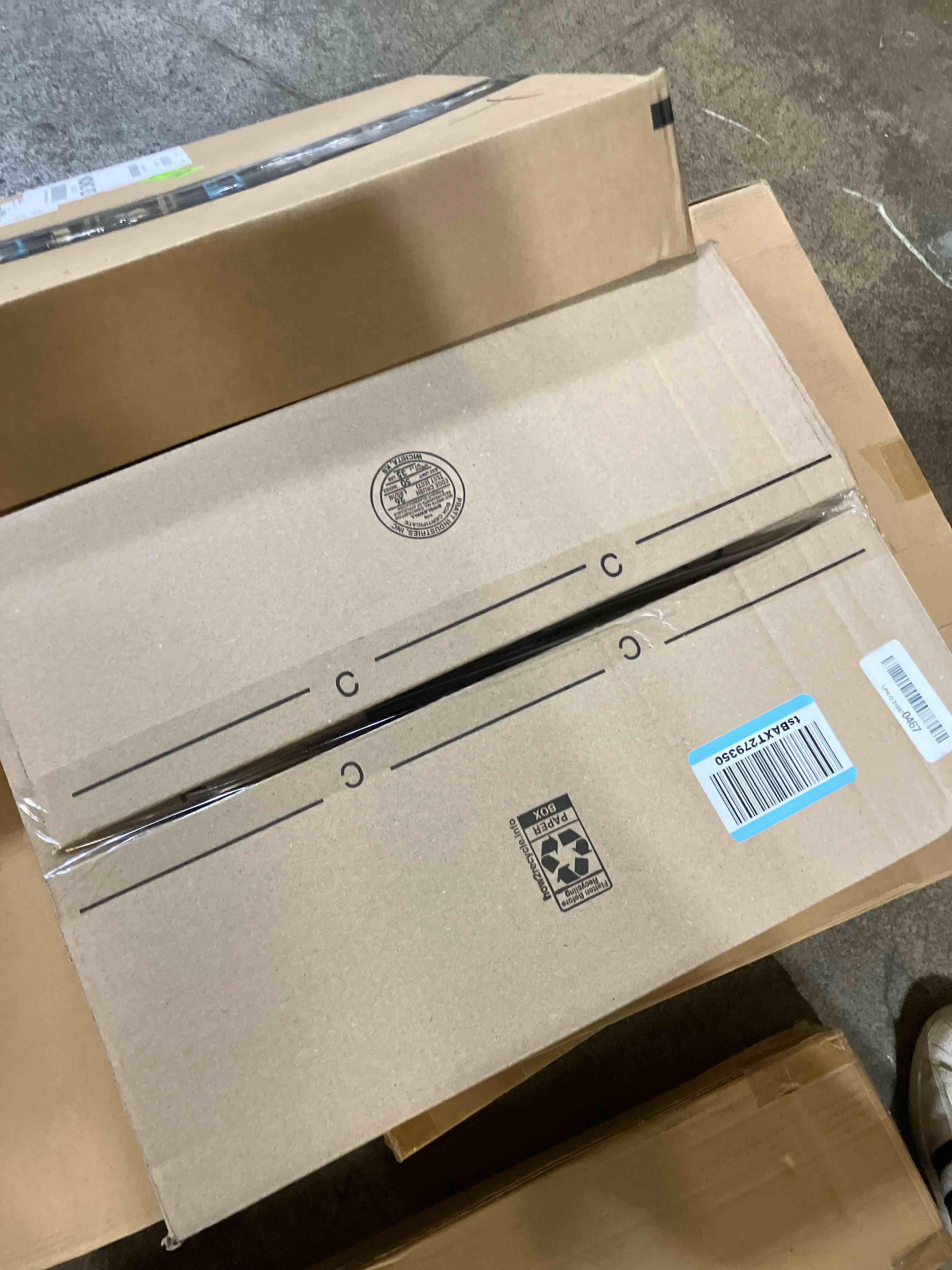 https://s3.amazonaws.com/lotting-images-prod/phillipi/GRA0371600_1751305150353.jpeg
