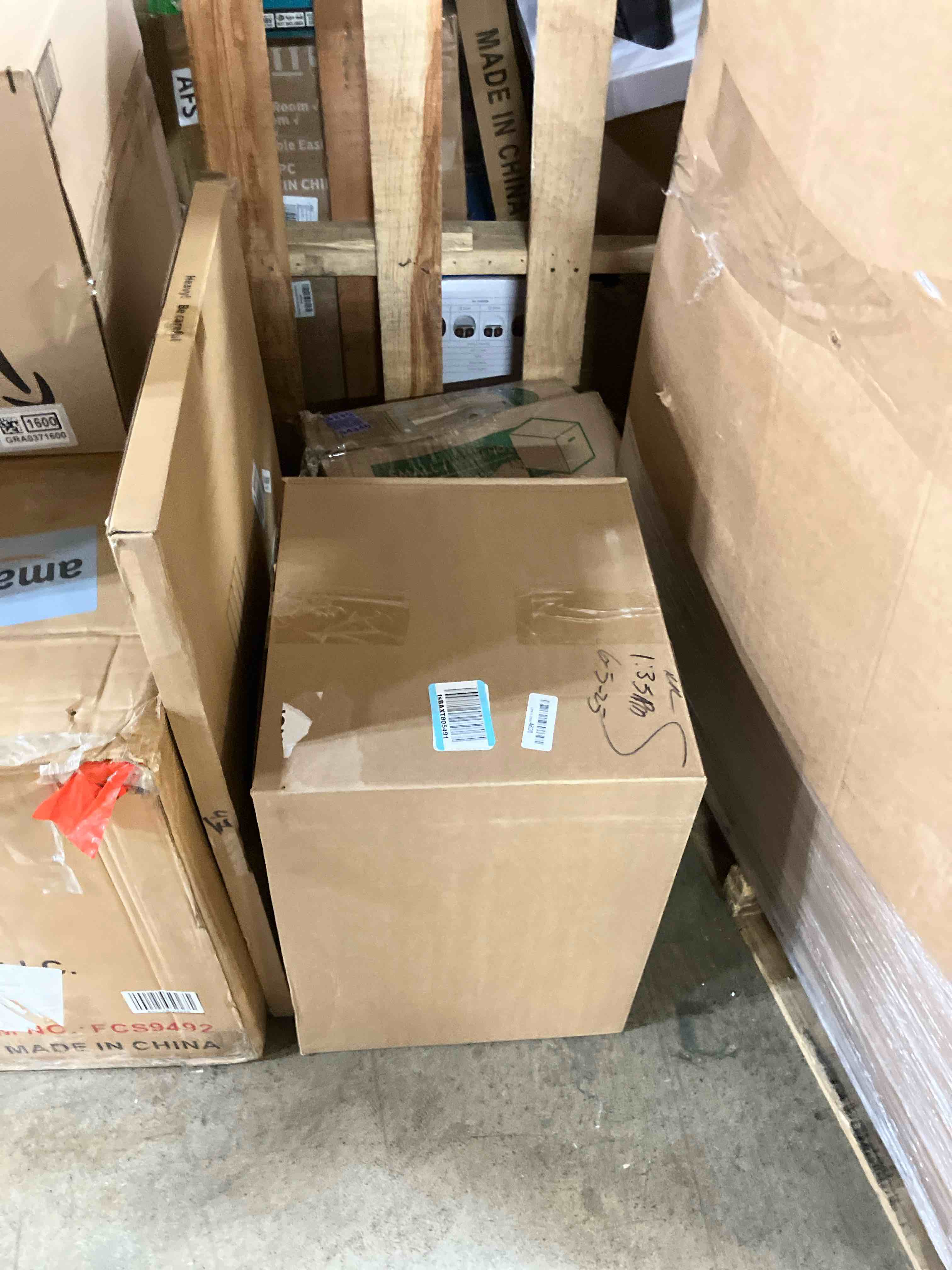 https://s3.amazonaws.com/lotting-images-prod/phillipi/GRA0371603_1751305691418.jpeg