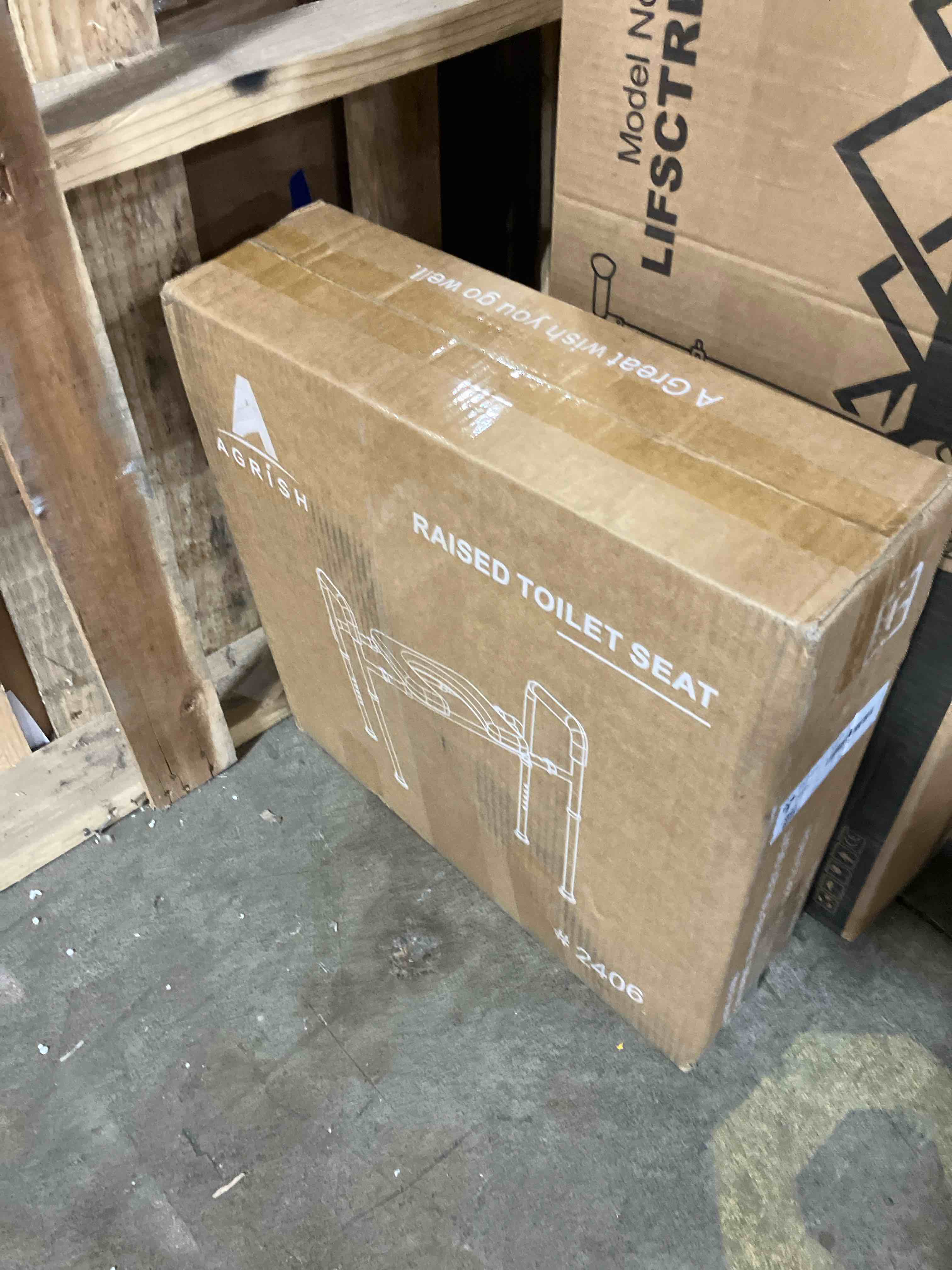 https://s3.amazonaws.com/lotting-images-prod/phillipi/GRA0371693_1751297750539.jpeg