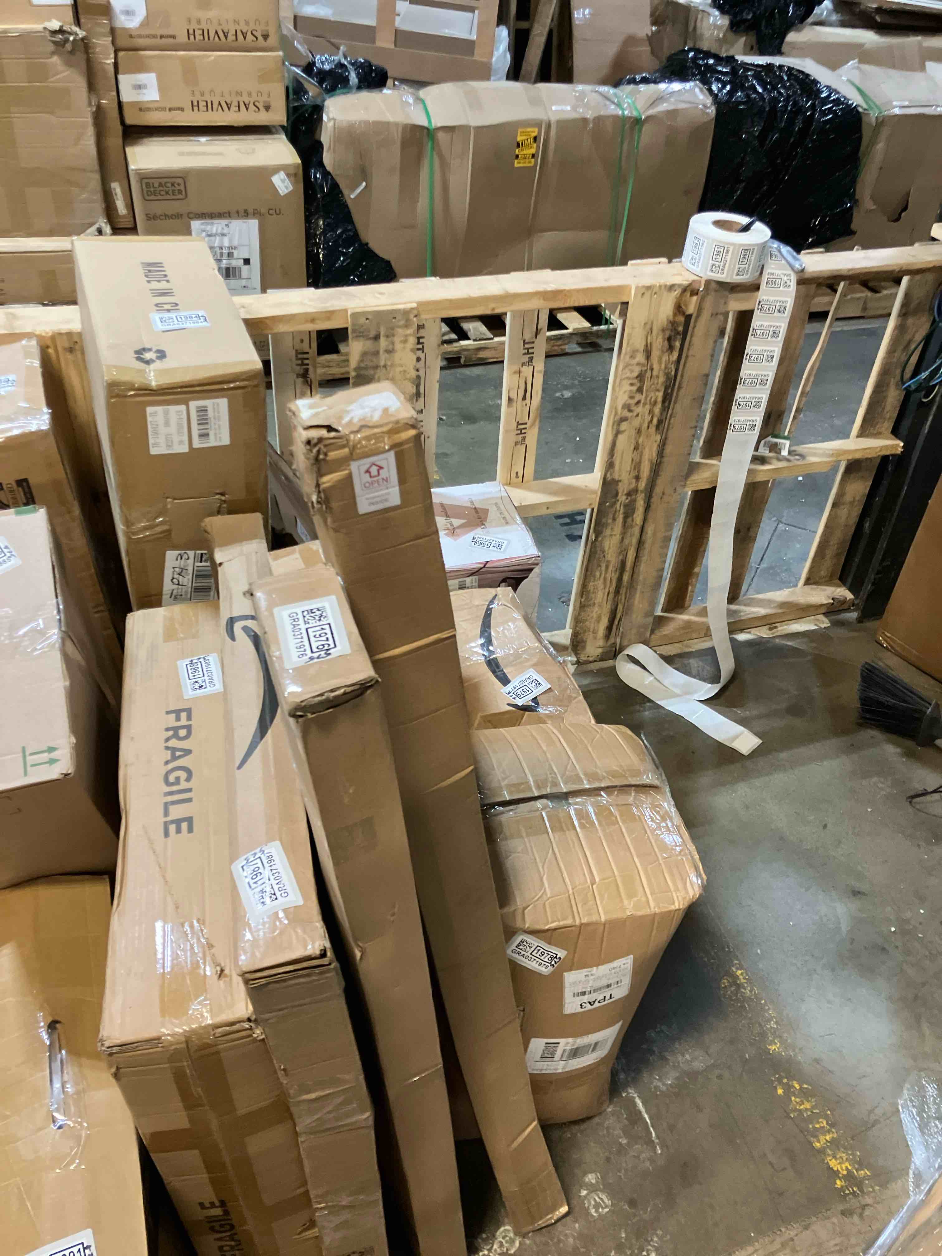 https://s3.amazonaws.com/lotting-images-prod/phillipi/GRA0371975_1744818829558.jpeg