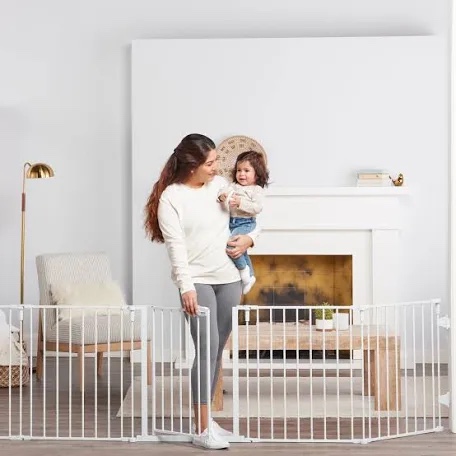Regalo 192 inch Super Wide Adjustable Baby Gate and Play Yard 4-in-1 Age Group 6 to 24 Months Configurable Baby Gate