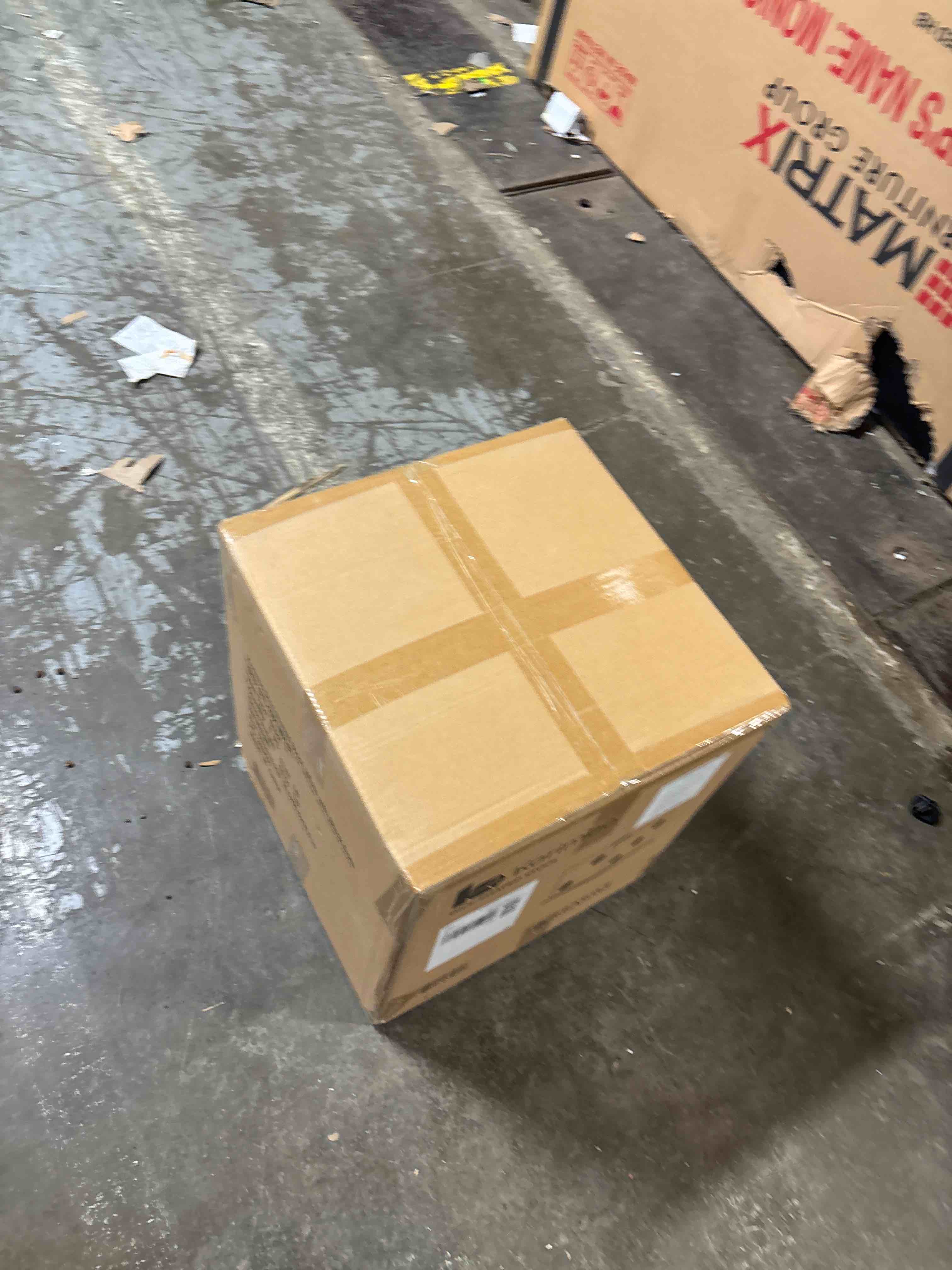 https://s3.amazonaws.com/lotting-images-prod/phillipi/GRA0373912_1742937952047.jpeg