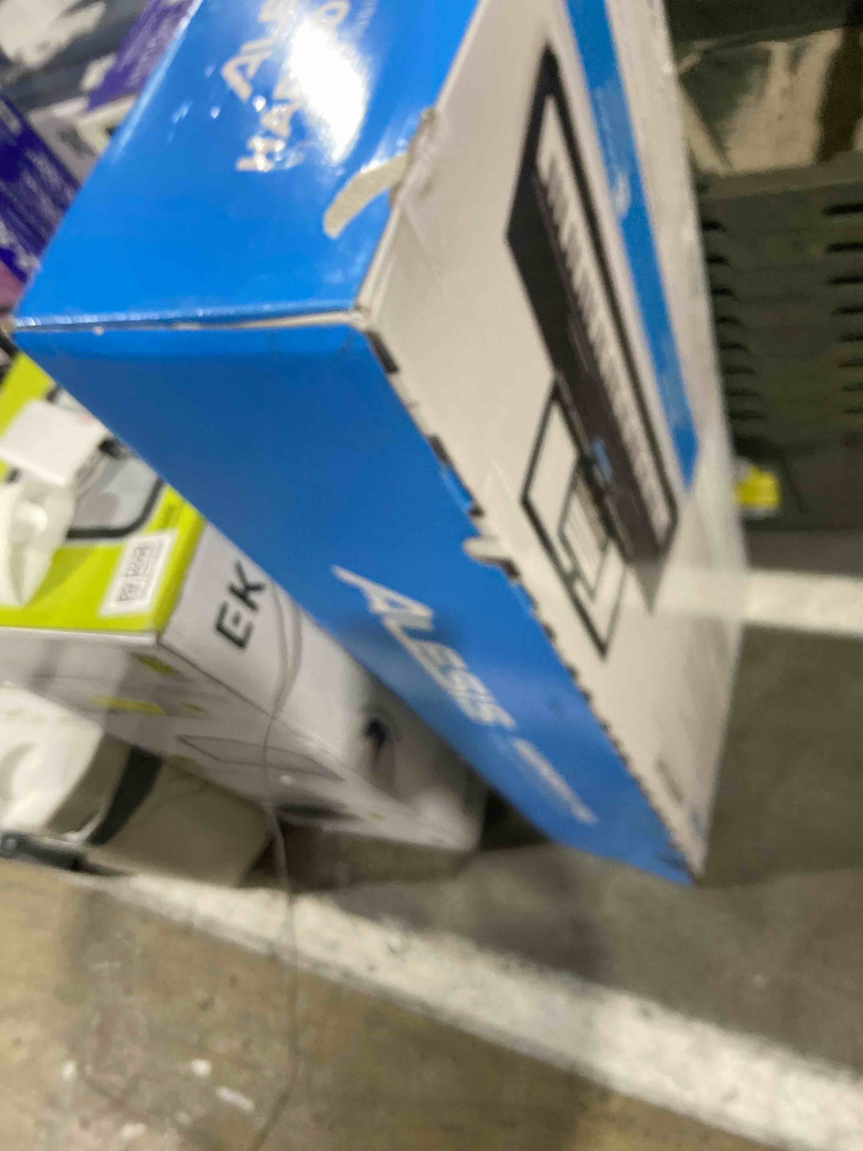 Condition photo showing New/Like New for Alesis Harmony 61 Pro Portable Keyboard