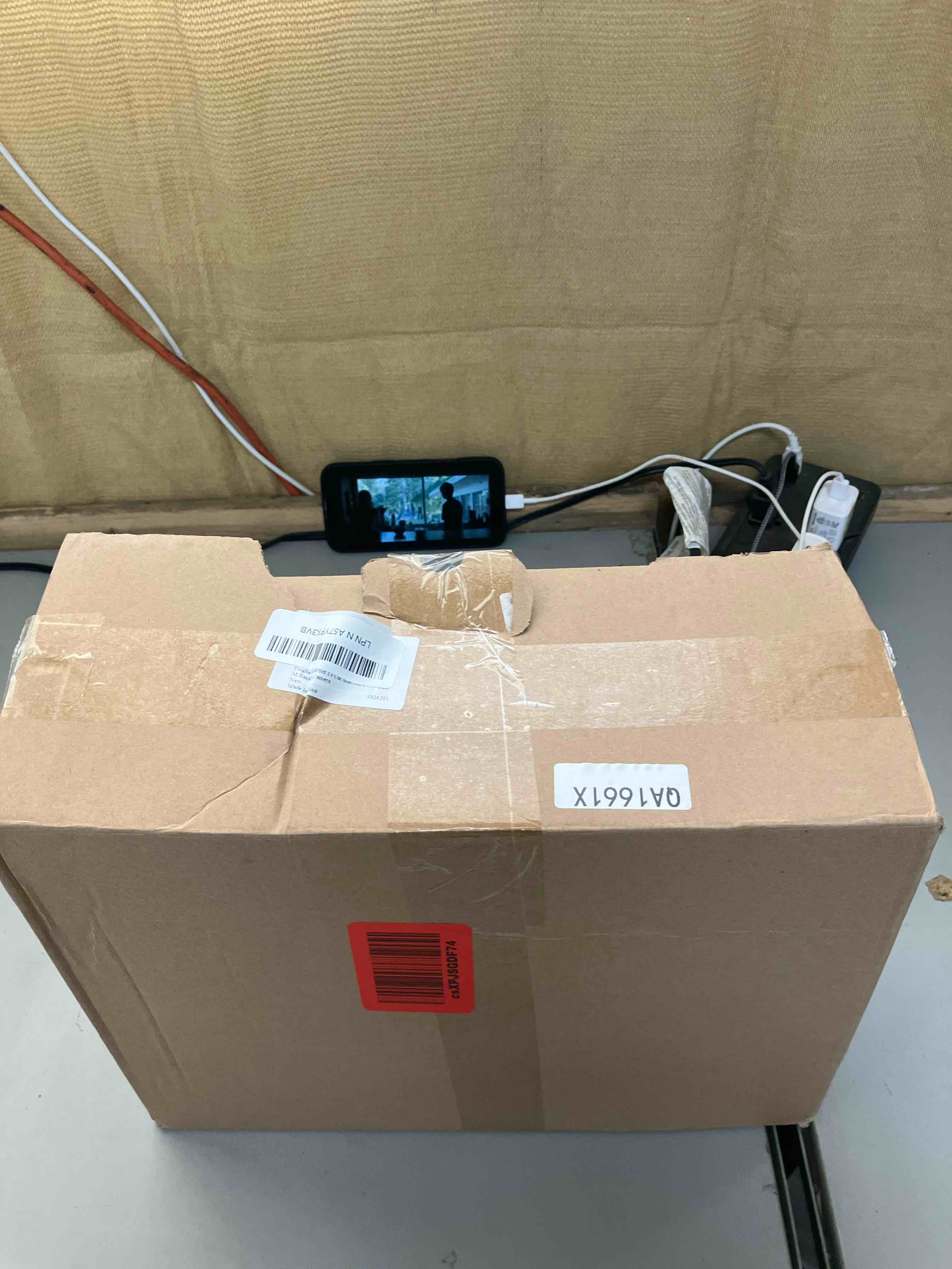 https://s3.amazonaws.com/lotting-images-prod/phillipi/GRA0376281_1743168118566.jpeg