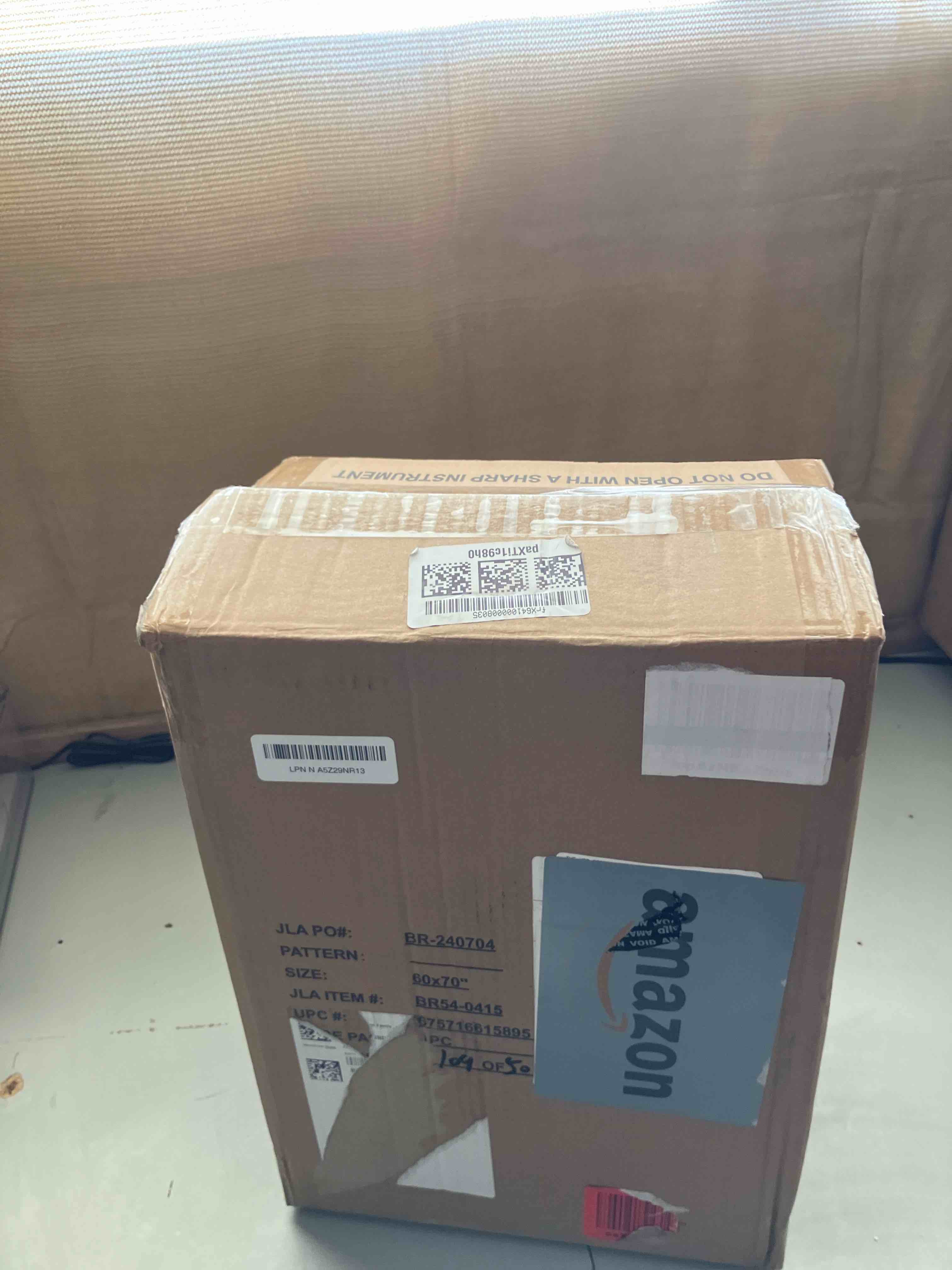 https://s3.amazonaws.com/lotting-images-prod/phillipi/GRA0376411_1742991915979.jpeg