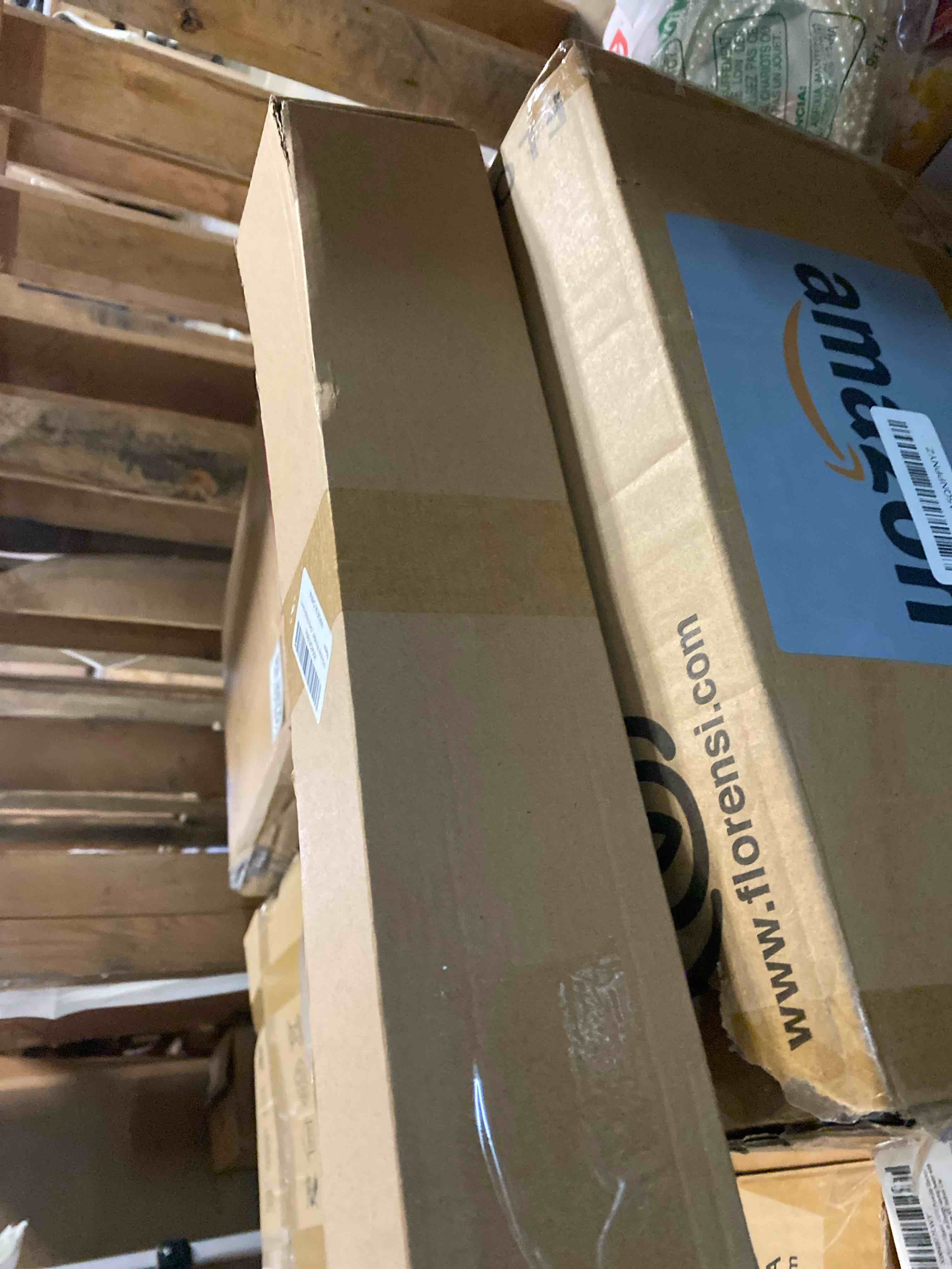https://s3.amazonaws.com/lotting-images-prod/phillipi/GRA0376881_1741985485435.jpeg