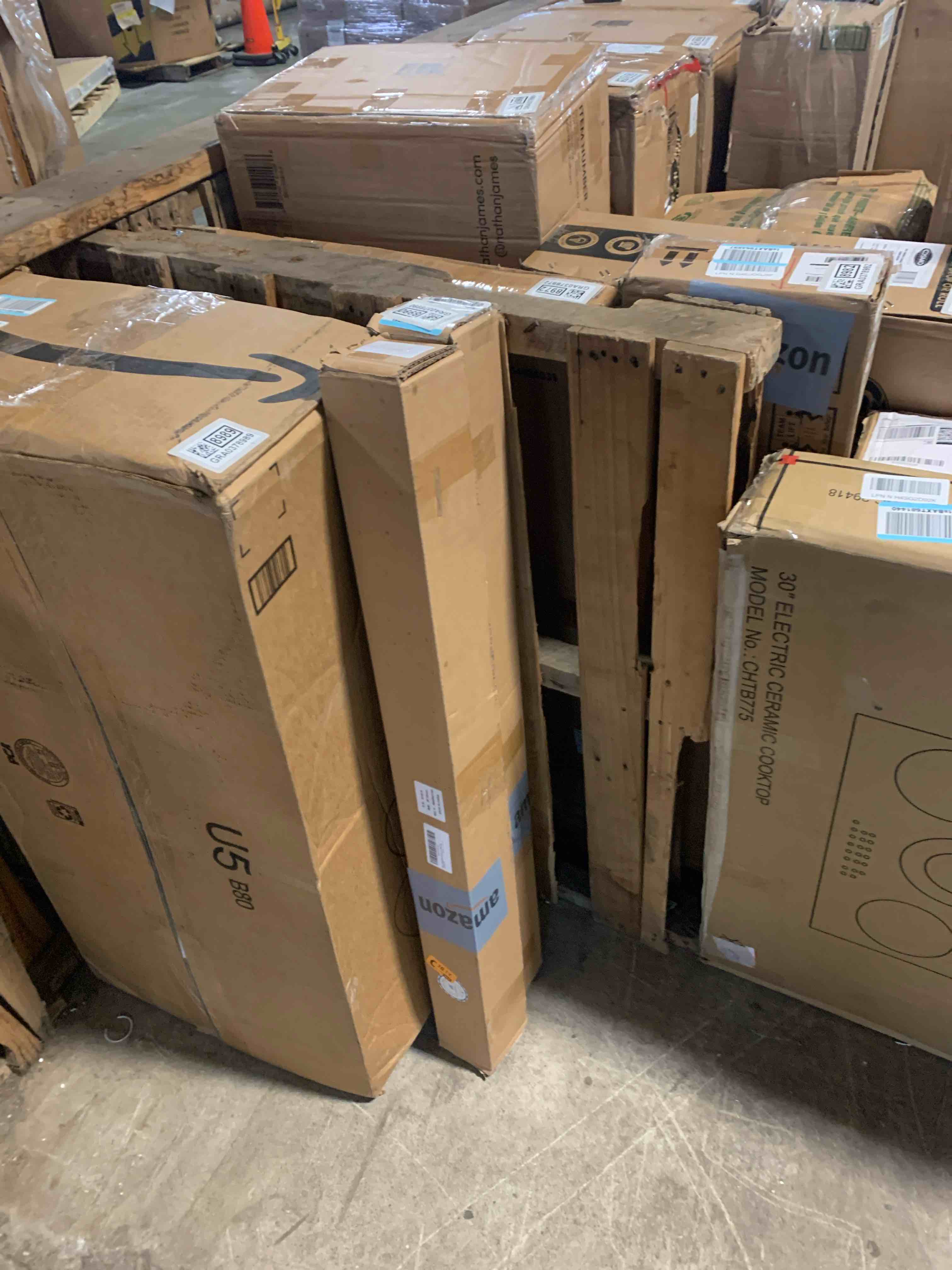 https://s3.amazonaws.com/lotting-images-prod/phillipi/GRA0378991_1734034743601.jpeg