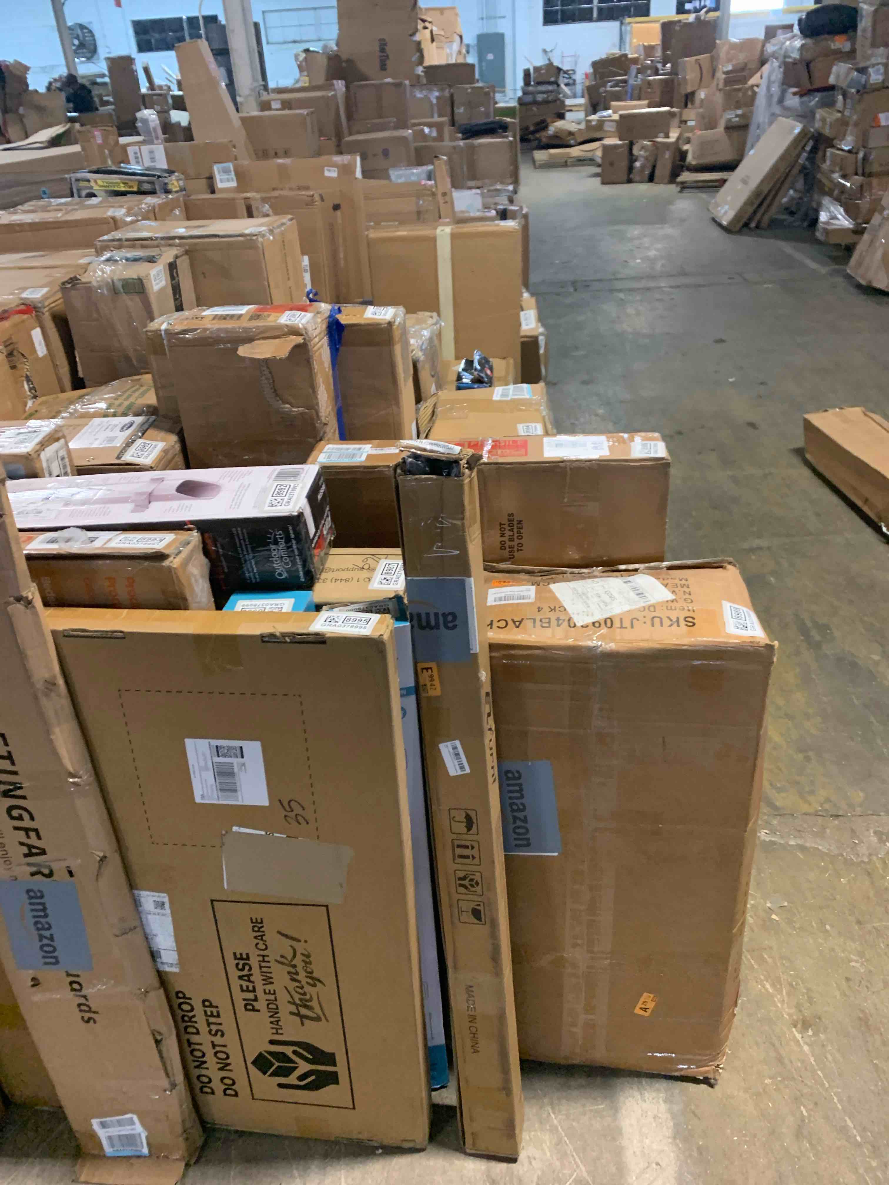 https://s3.amazonaws.com/lotting-images-prod/phillipi/GRA0379001_1734035977521.jpeg