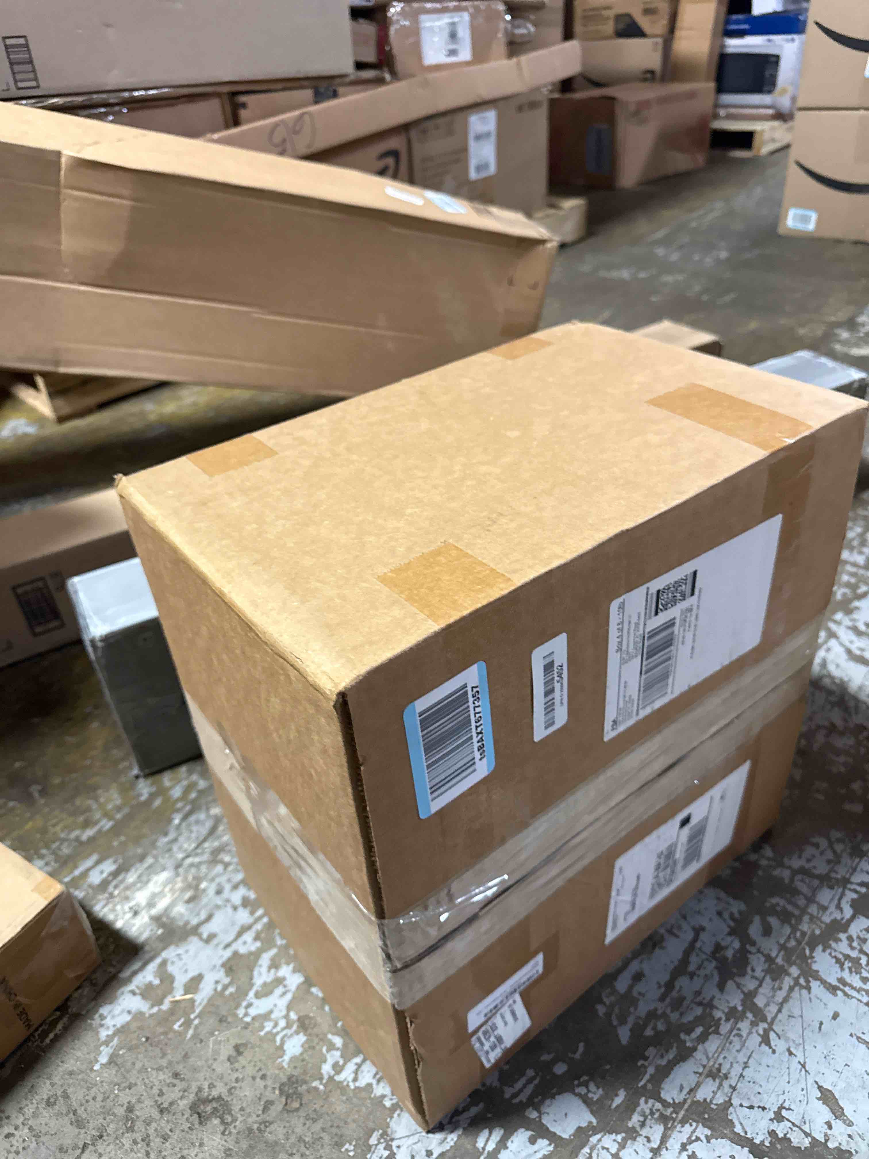 https://s3.amazonaws.com/lotting-images-prod/phillipi/GRA0380221_1750423282159.jpeg
