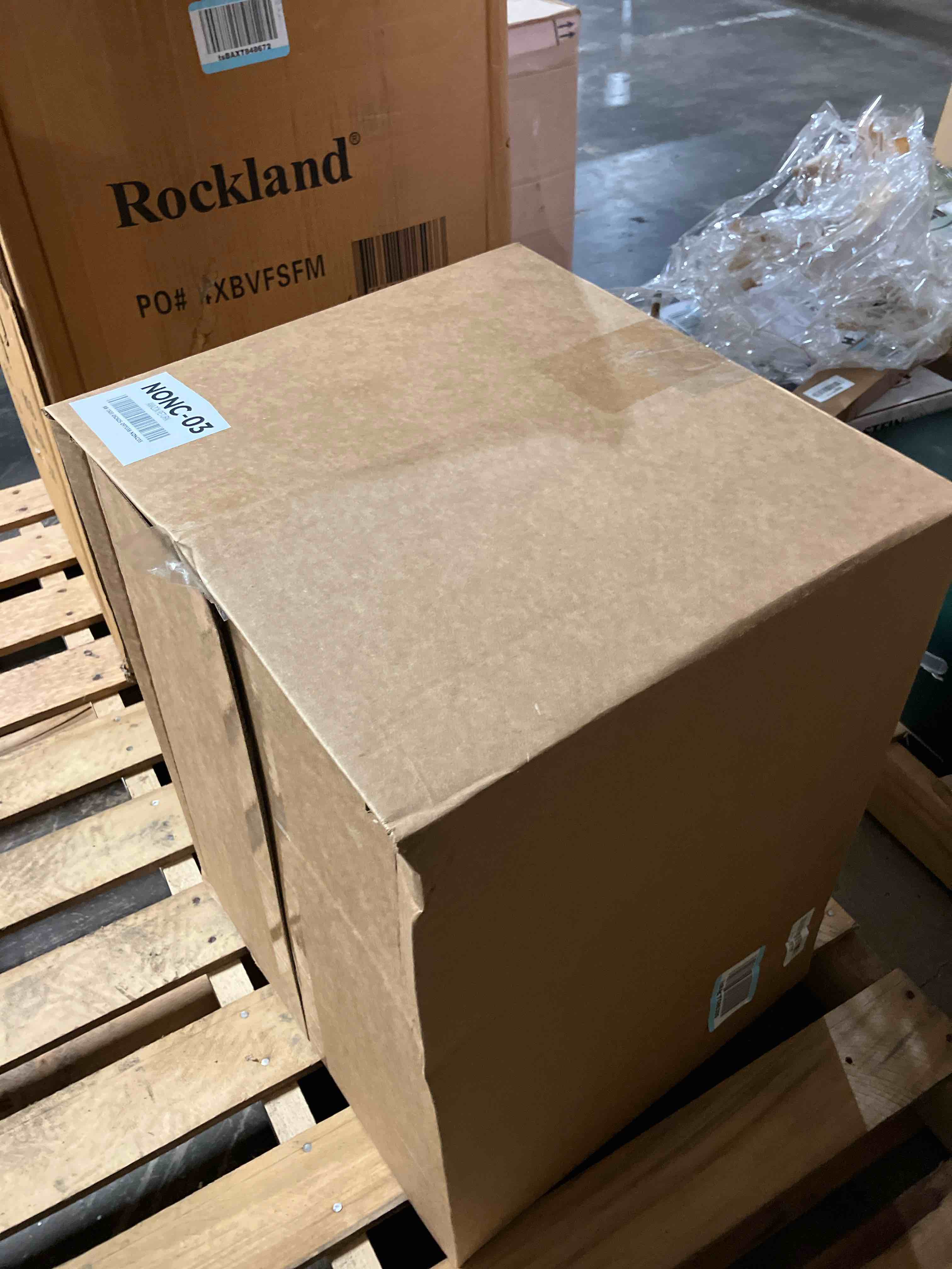 https://s3.amazonaws.com/lotting-images-prod/phillipi/GRA0380782_1750193798386.jpeg