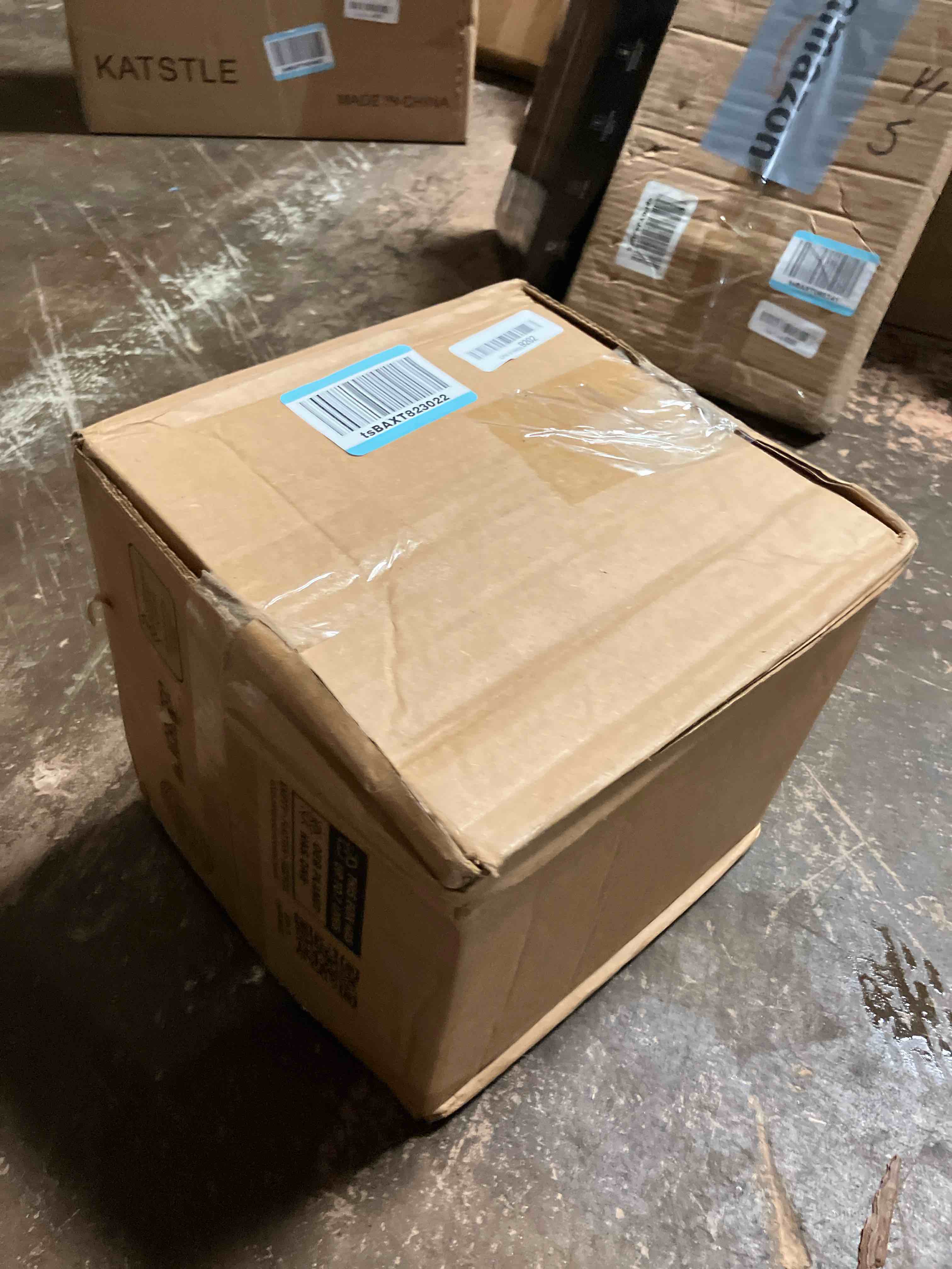 https://s3.amazonaws.com/lotting-images-prod/phillipi/GRA0380810_1750192819001.jpeg